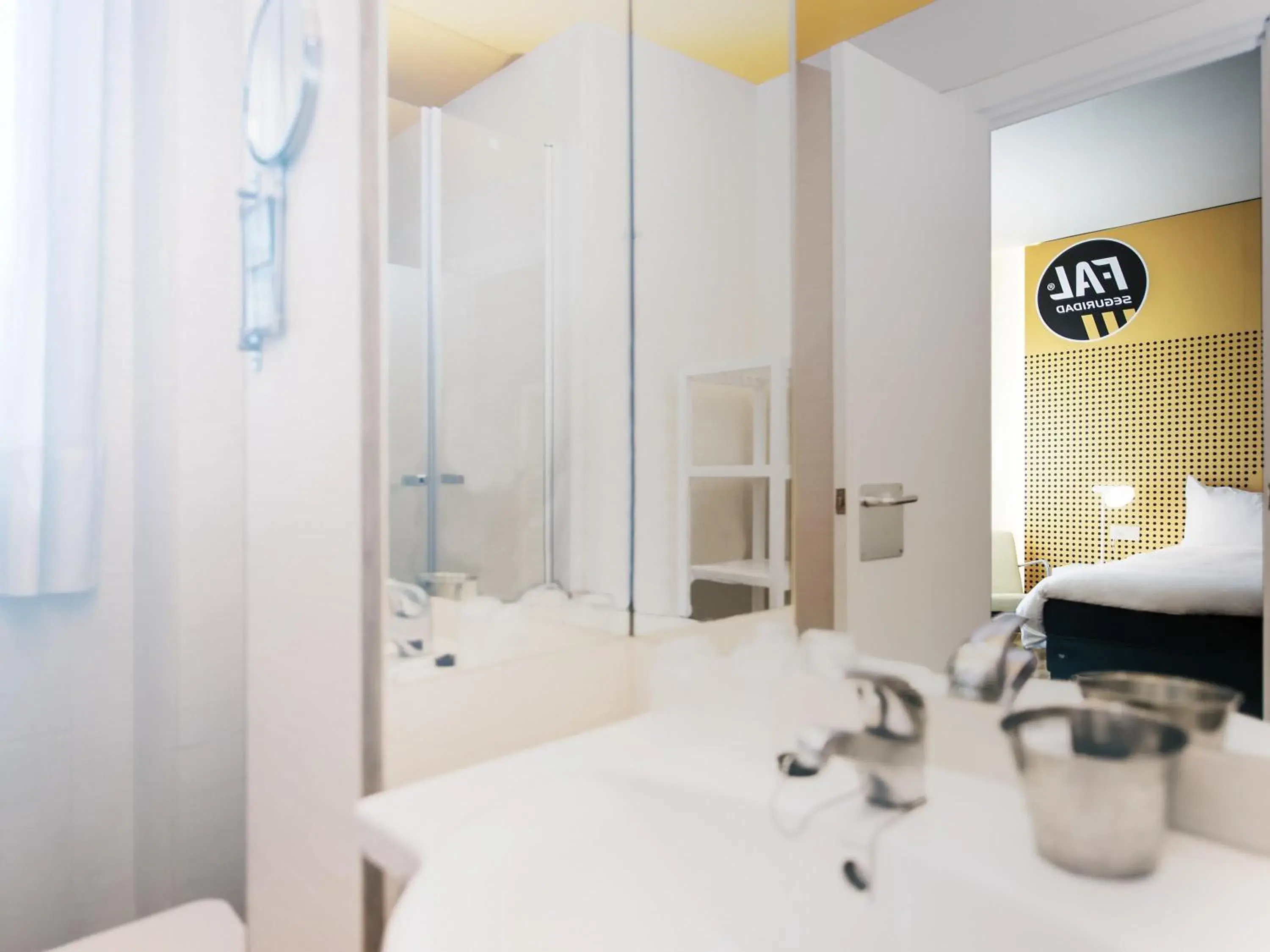 Bedroom in Hotel Ibis Styles La Rioja Arnedo Bedroom in Hotel Ibis Styles La Rioja Arnedo