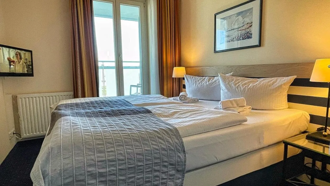 Bedroom, Bed in Hotel & Restaurant Seebrücke