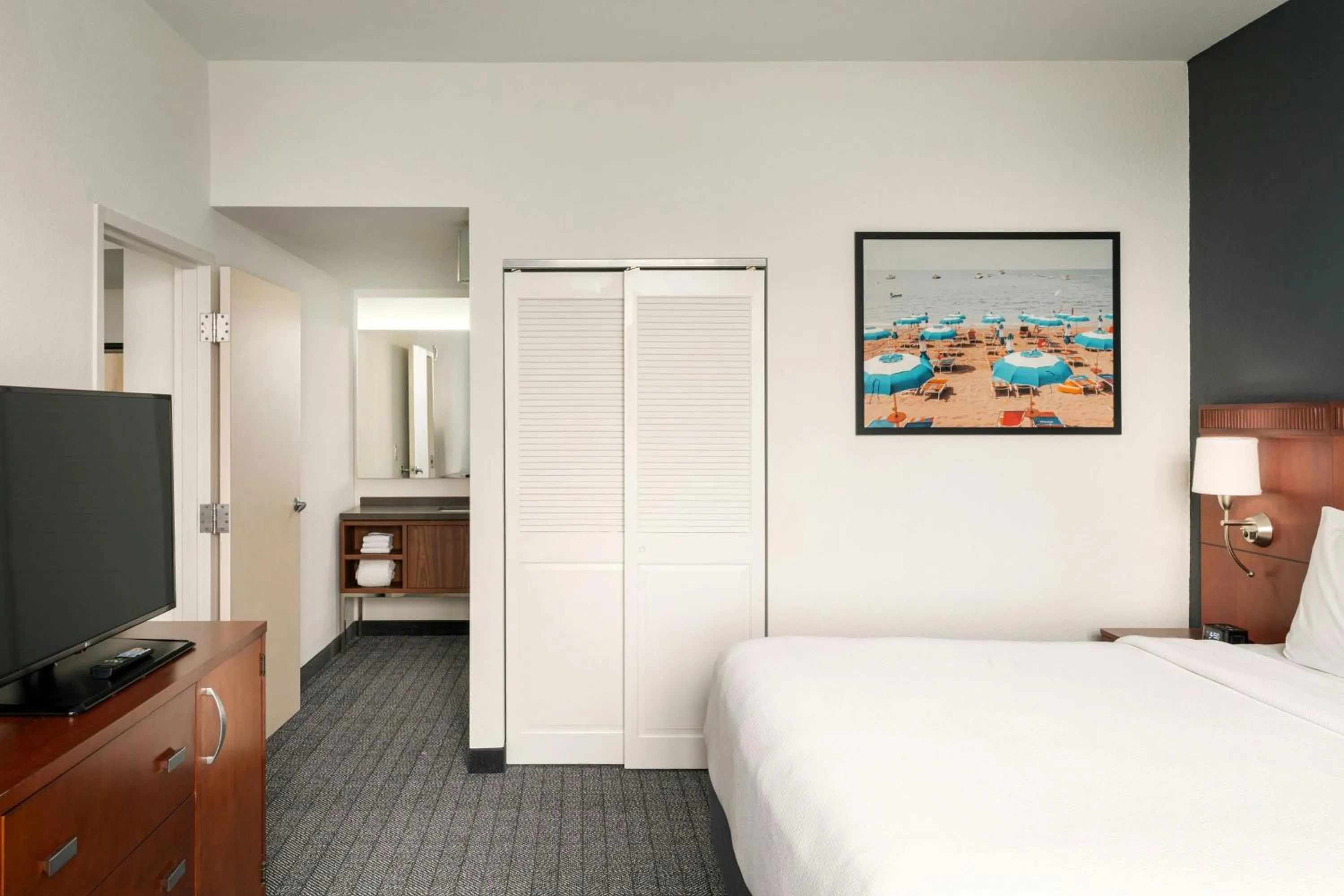 Bedroom, Bed in Courtyard by Marriott St. Petersburg Downtown