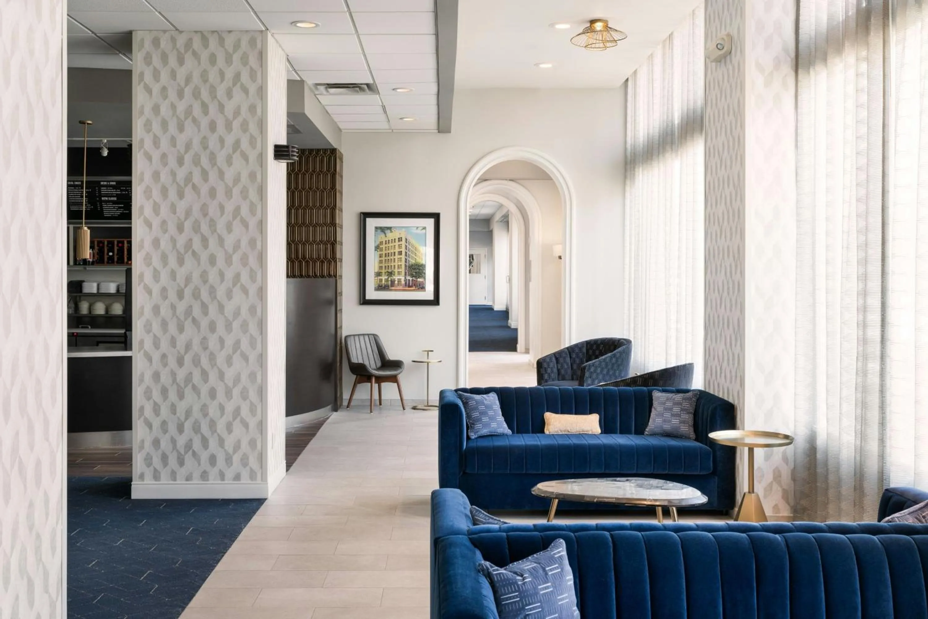 Restaurant/places to eat in Courtyard by Marriott St. Petersburg Downtown