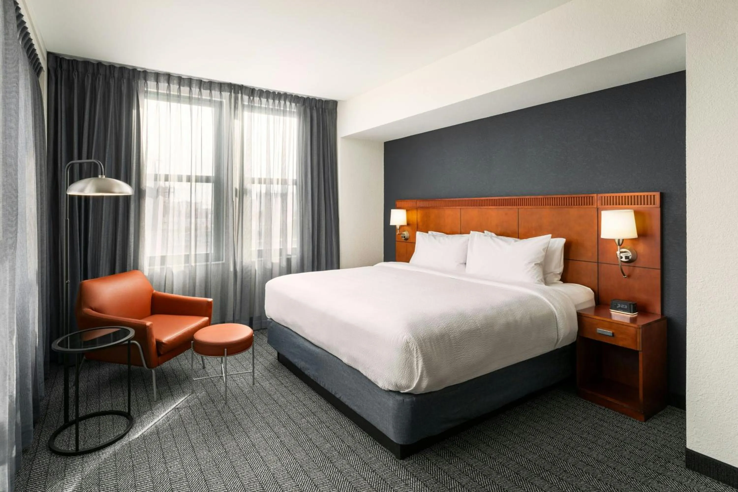 Photo of the whole room, Bed in Courtyard by Marriott St. Petersburg Downtown