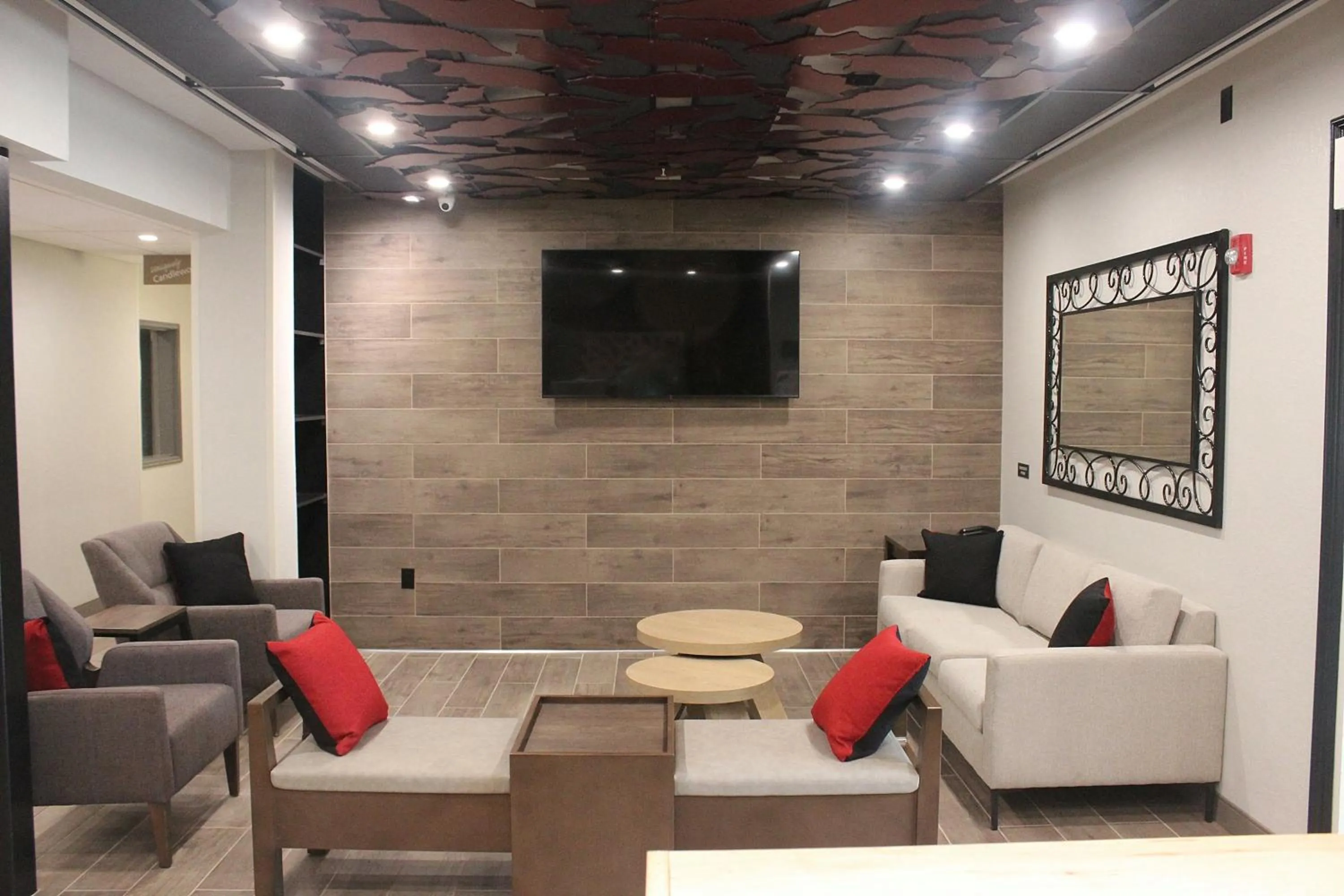 Property building in Candlewood Suites Fayetteville by IHG