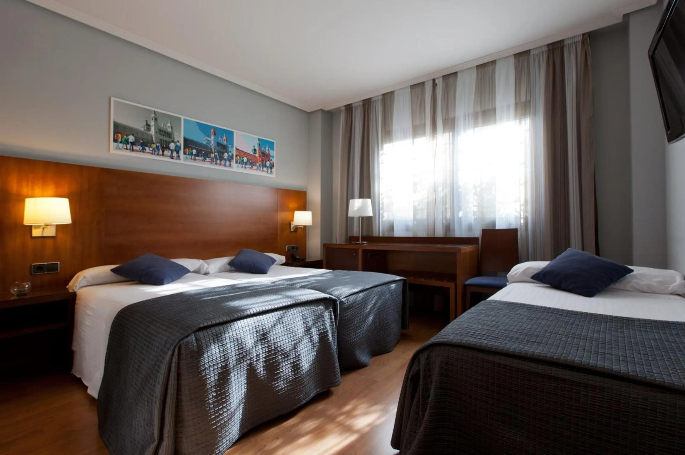 Photo of the whole room, Bed in Porcel Avant