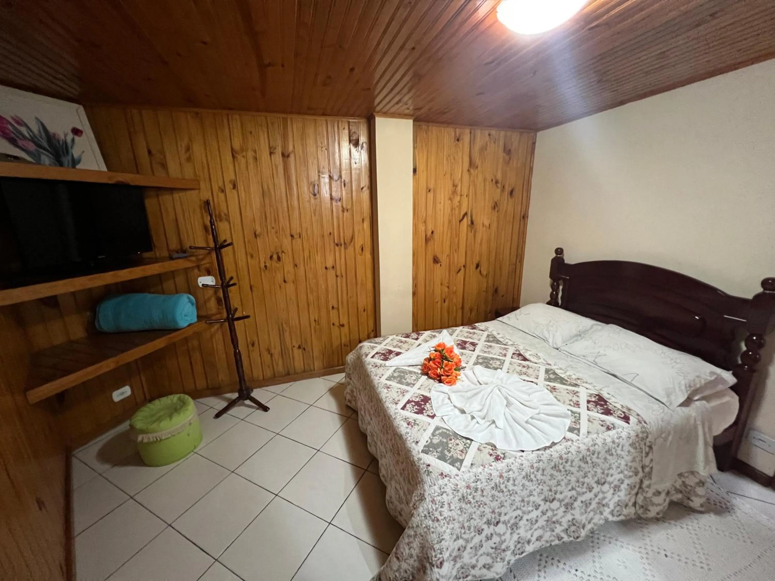 Bed in Pousada Heron