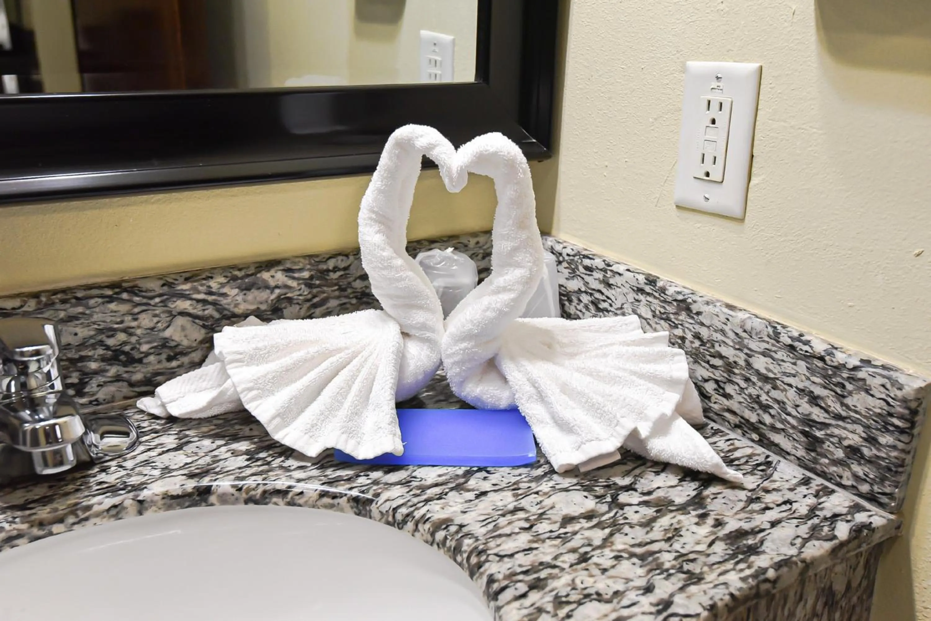 Photo of the whole room in Holiday Inn Express & Suites Cocoa by IHG