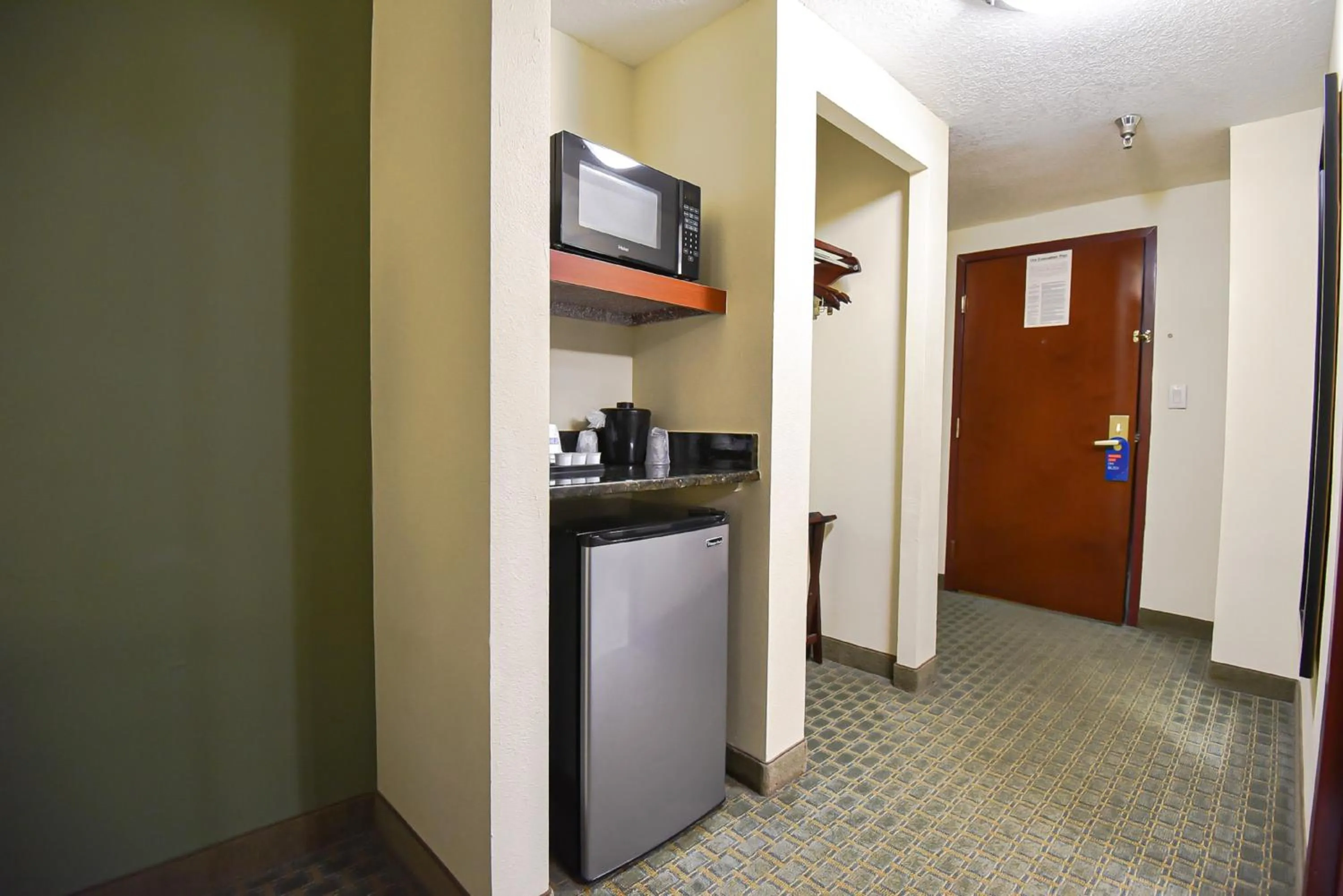 Photo of the whole room in Holiday Inn Express & Suites Cocoa by IHG