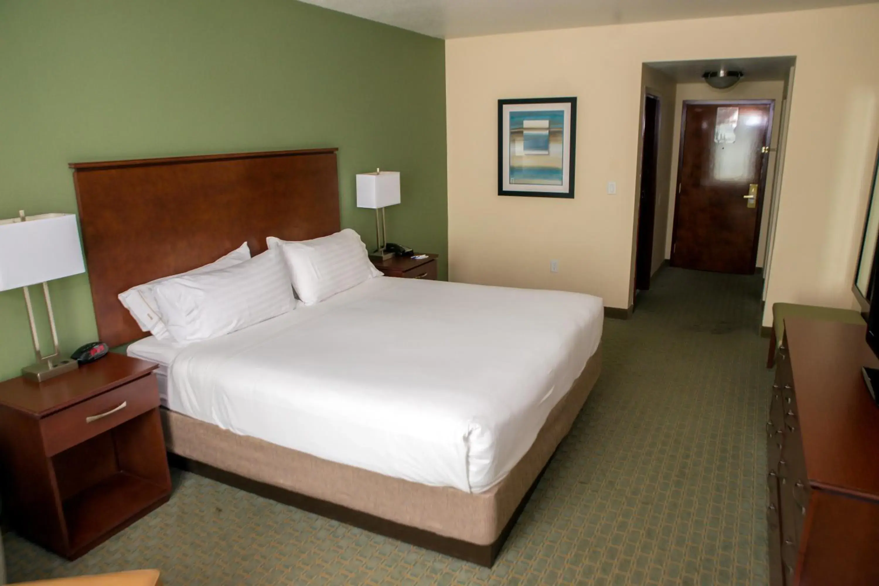 Standard Room in Holiday Inn Express & Suites Cocoa by IHG Standard Room in Holiday Inn Express & Suites Cocoa by IHG