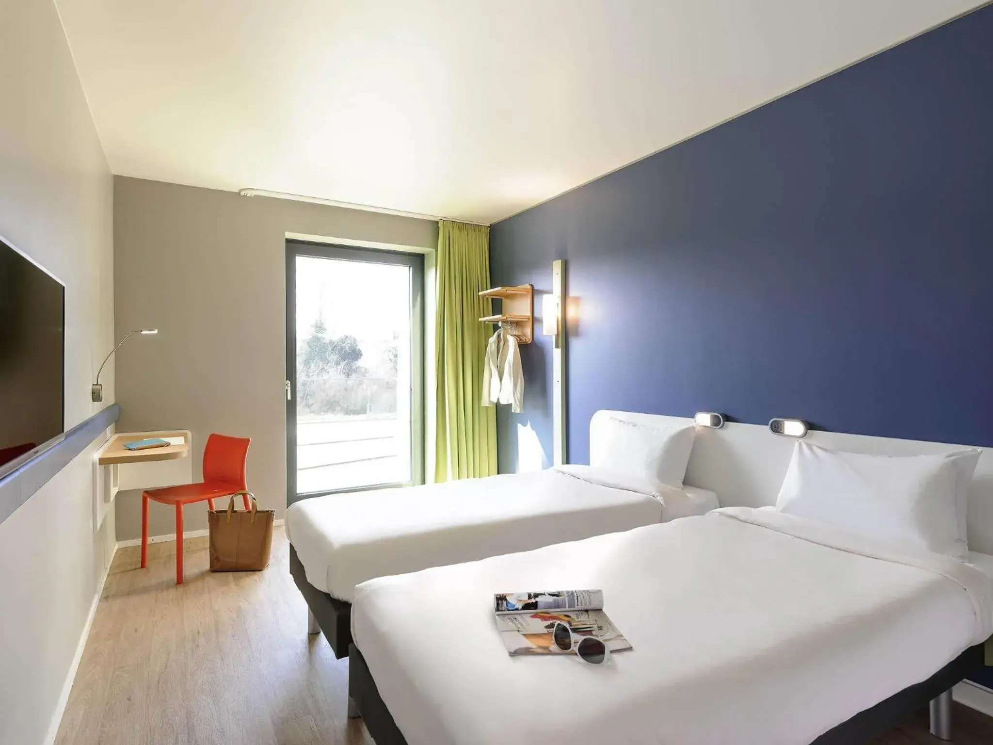 Bedroom, Bed in ibis budget Konstanz Bedroom, Bed in ibis budget Konstanz