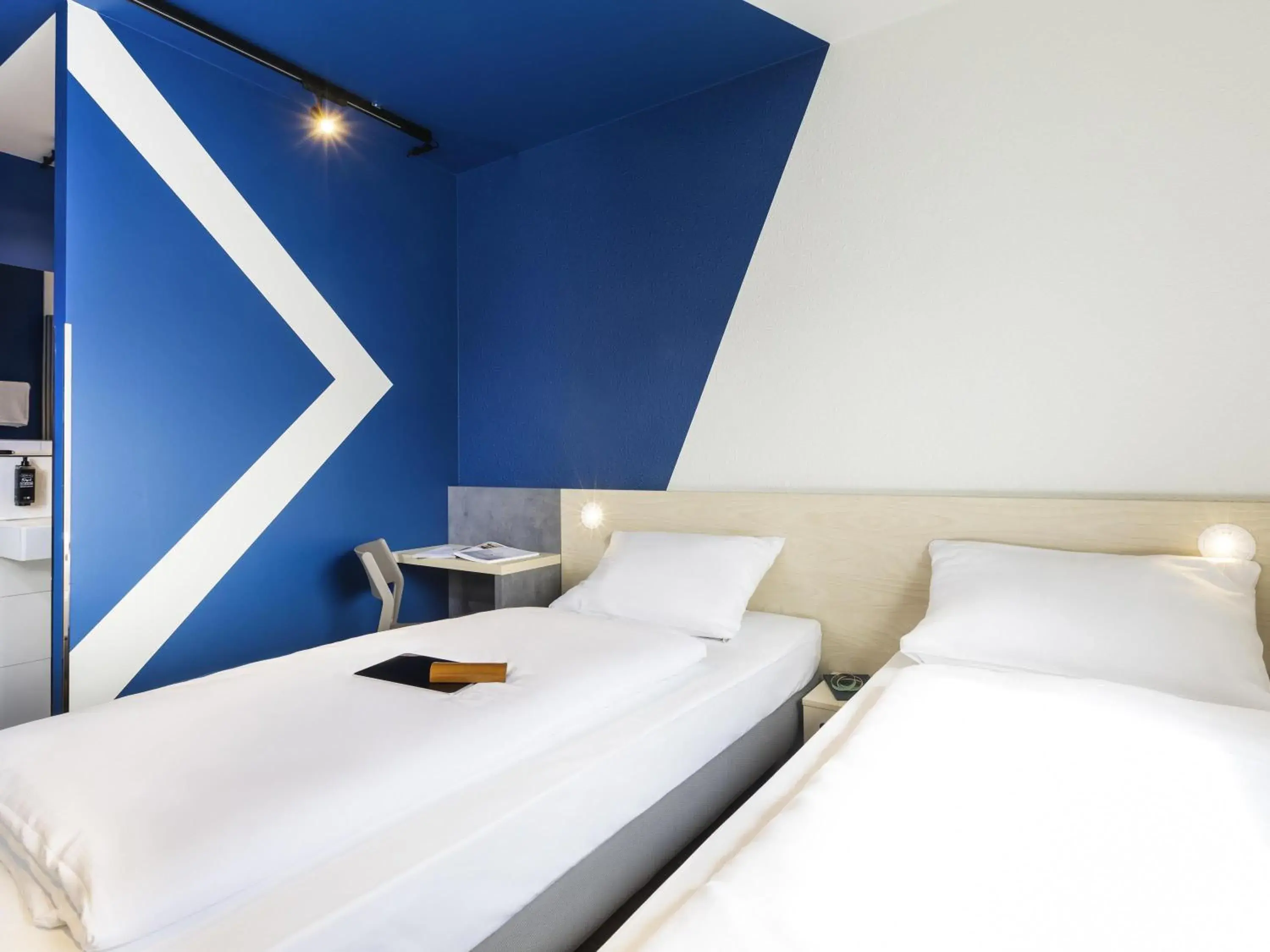 Bedroom, Bed in ibis budget Ludwigsburg Bedroom, Bed in ibis budget Ludwigsburg