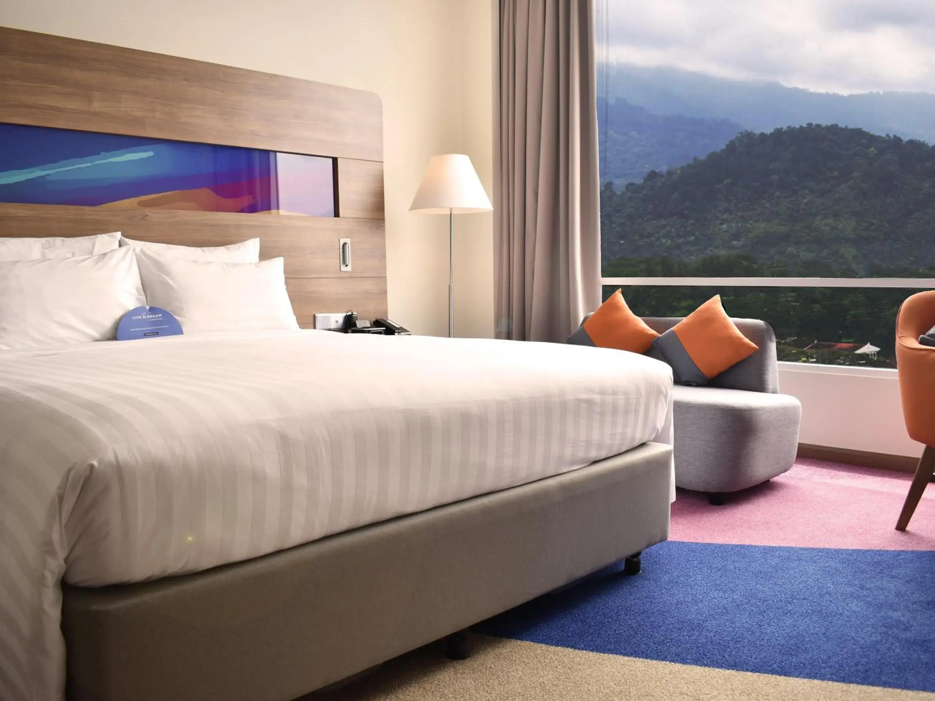 Premier King Room in Novotel Taiping Premier King Room in Novotel Taiping