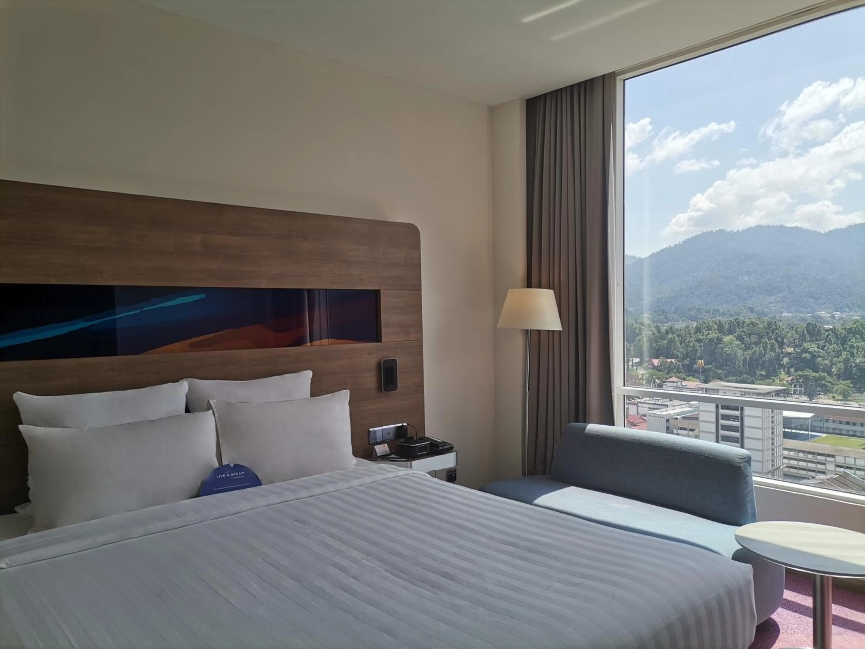 Bedroom, Bed in Novotel Taiping