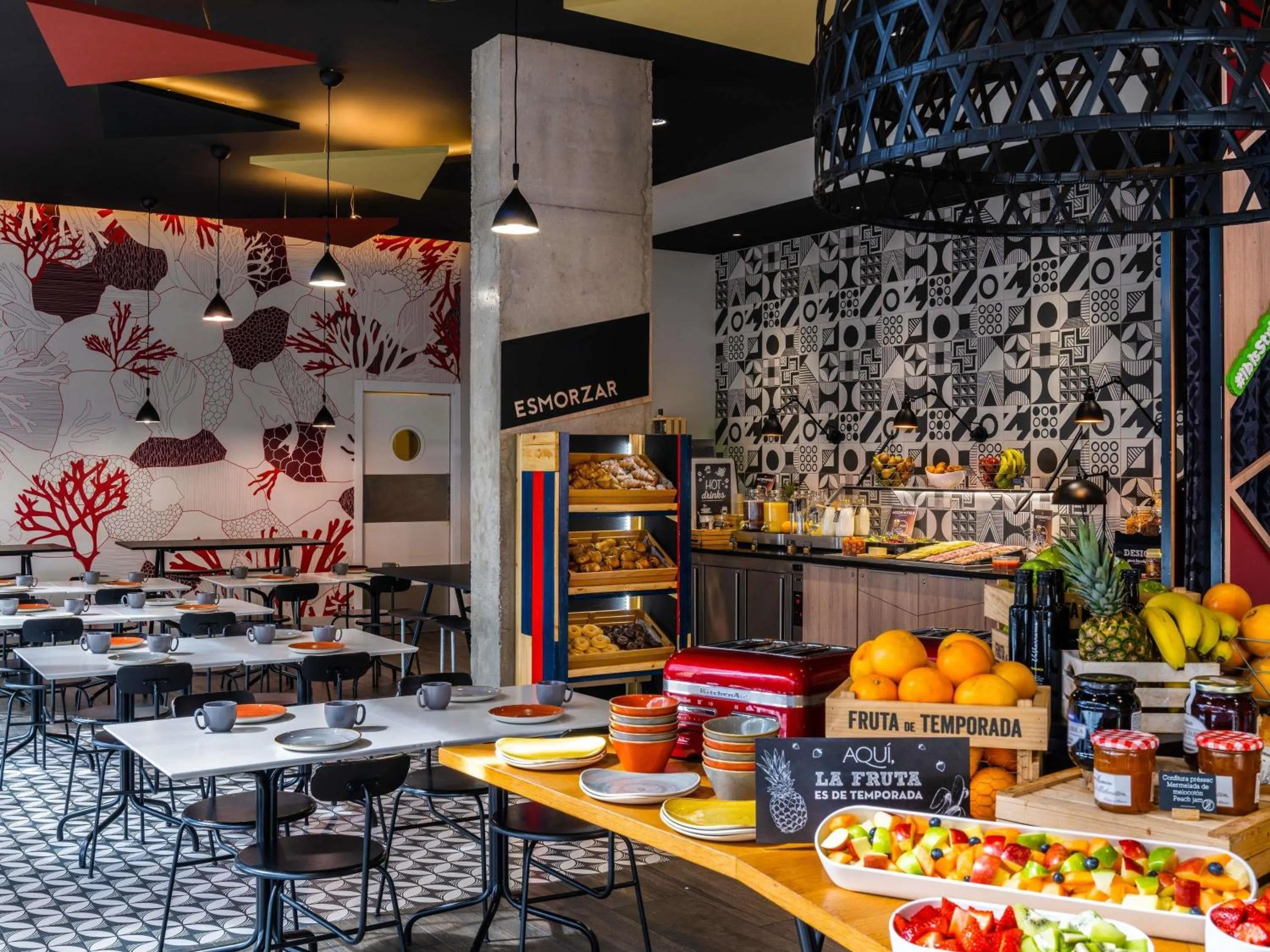 Property building in ibis Styles Barcelona City Bogatell