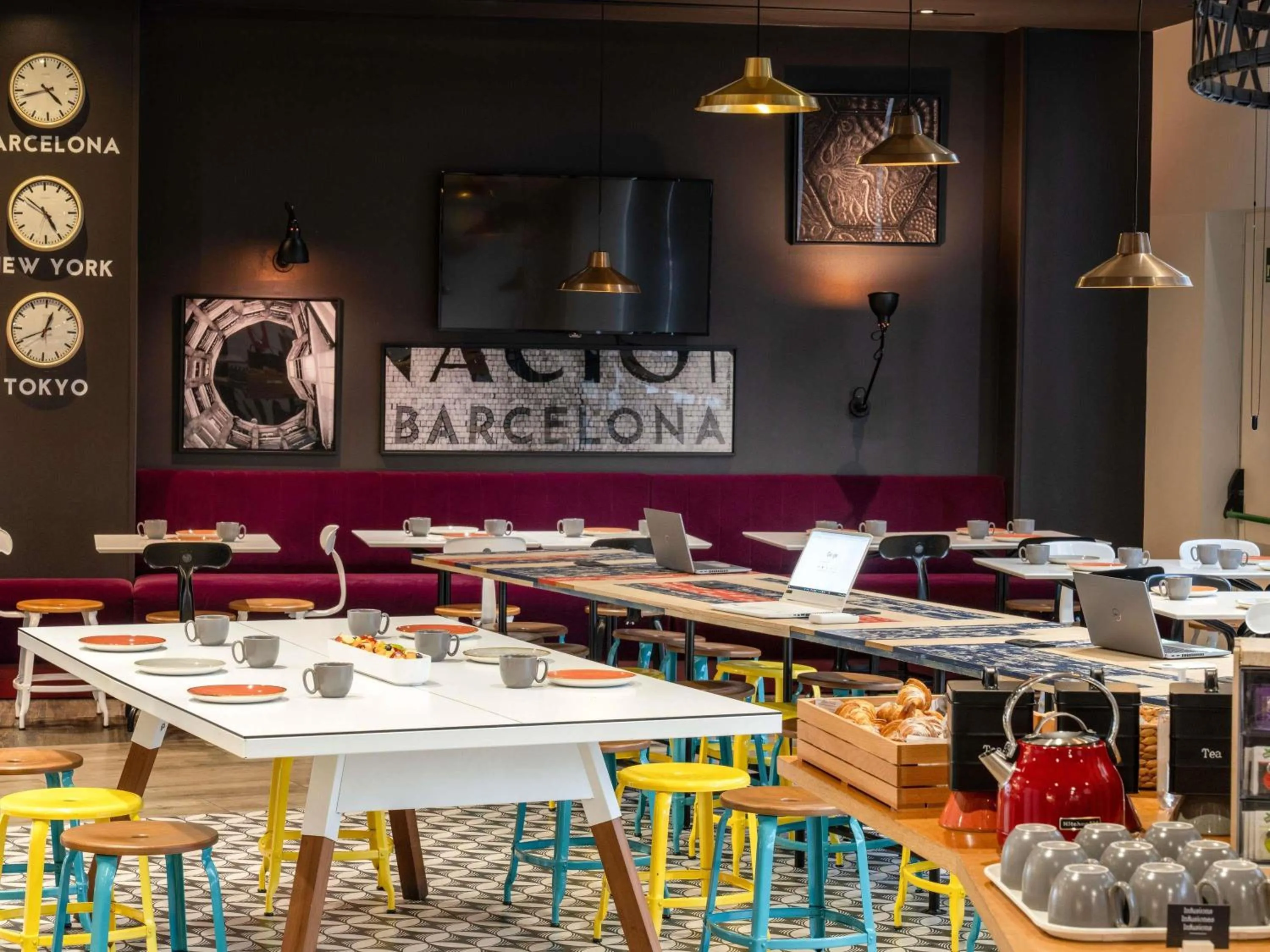 Breakfast in ibis Styles Barcelona City Bogatell