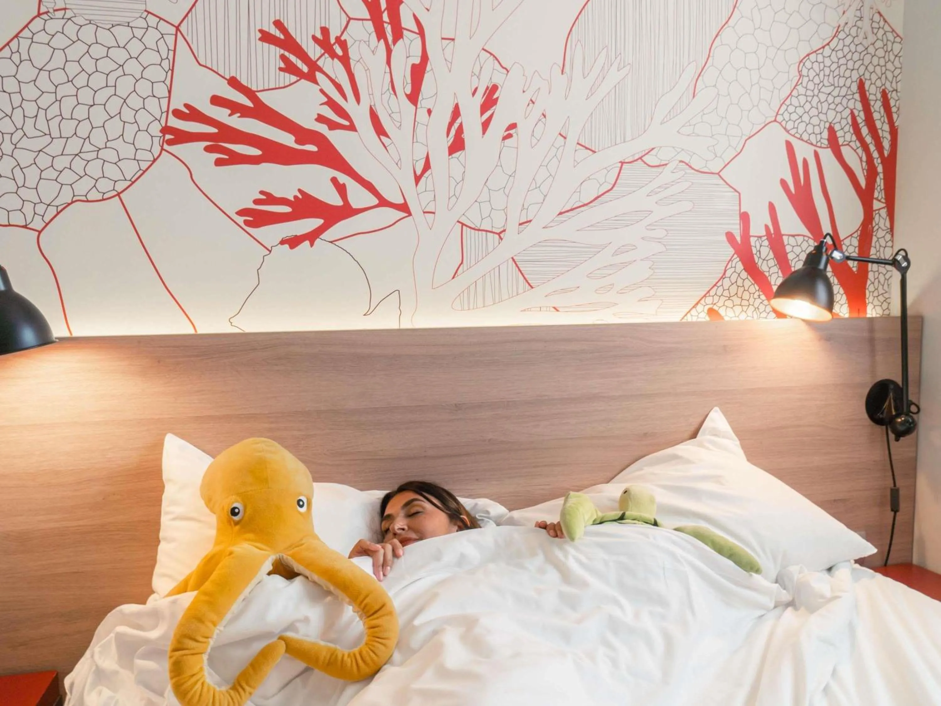 Bedroom, Bed in ibis Styles Barcelona City Bogatell