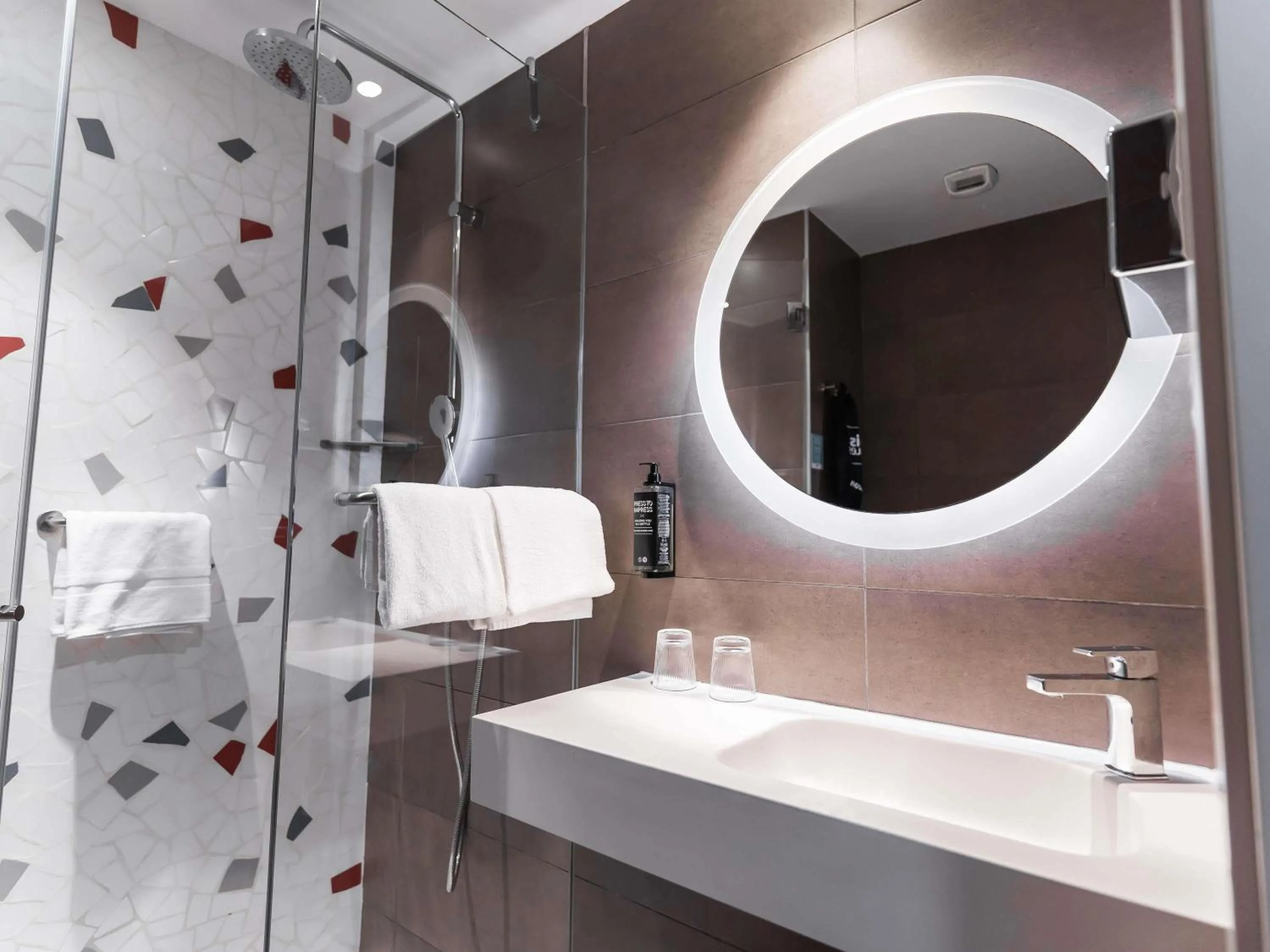 Bedroom in ibis Styles Barcelona City Bogatell