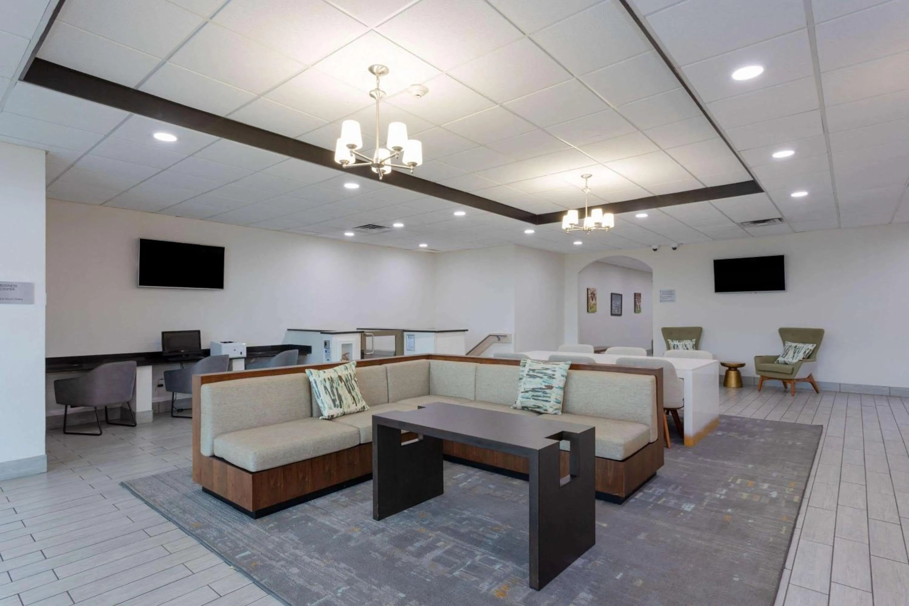 Lobby or reception in Wyndham Garden Tallahassee Capitol Near FSU