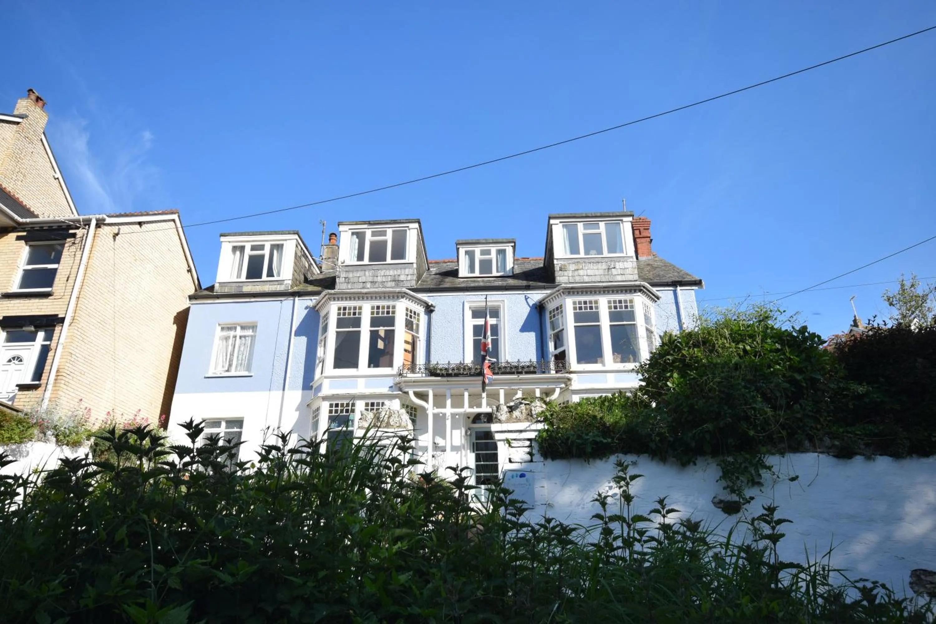 Property building in Newberry Beach lodge