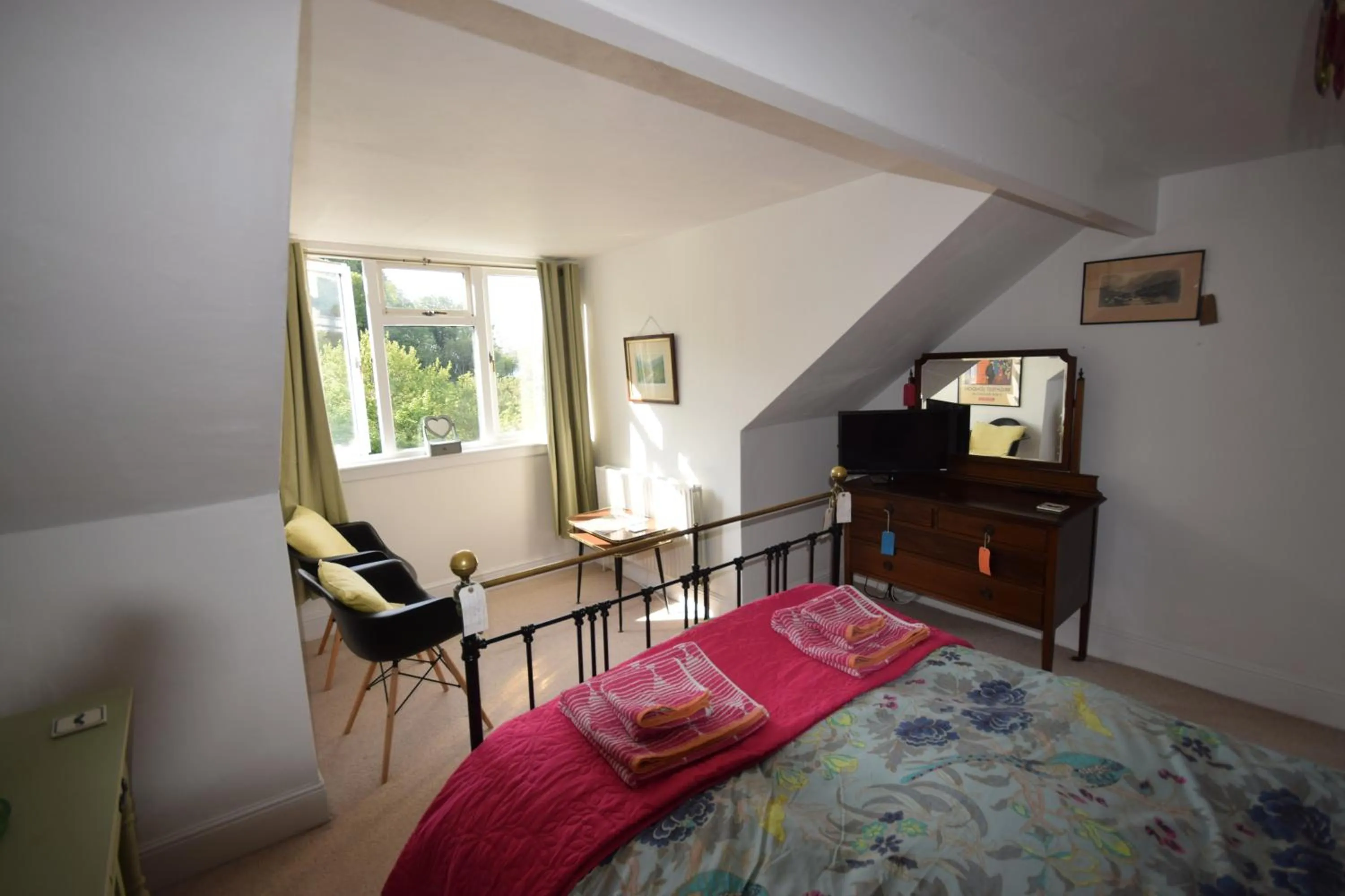 Decorative detail in Newberry Beach lodge