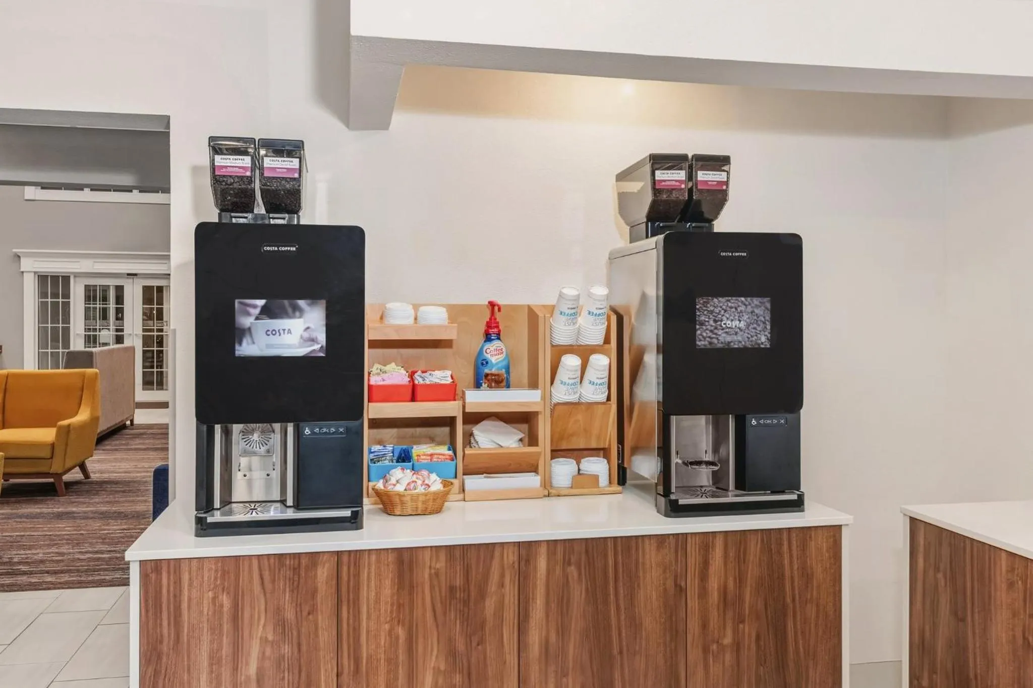 Coffee/tea facilities in Holiday Inn Express Hotel & Suites Bloomington-Normal University Area by IHG