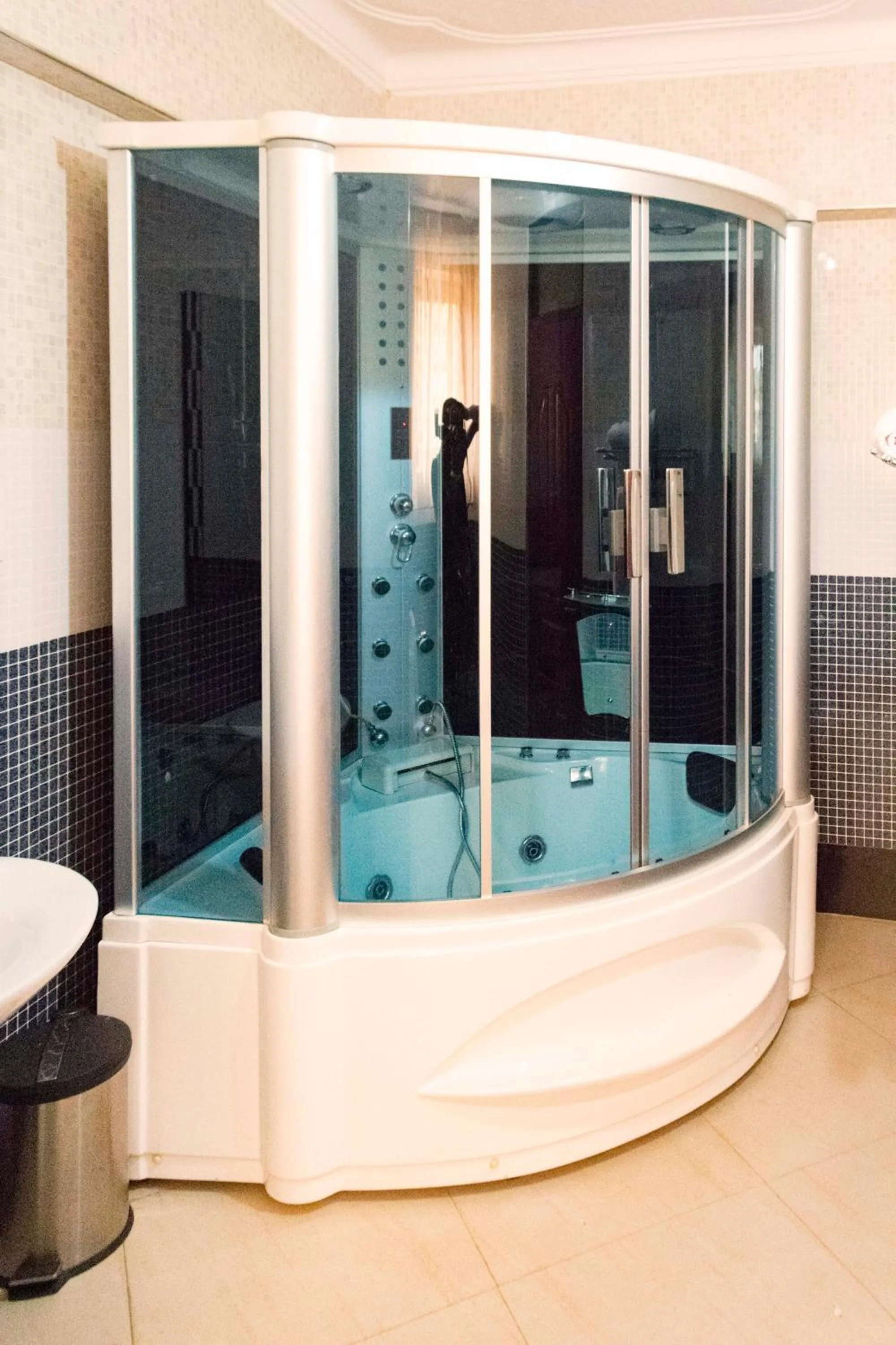 Bathroom in Super Paradise Hotel