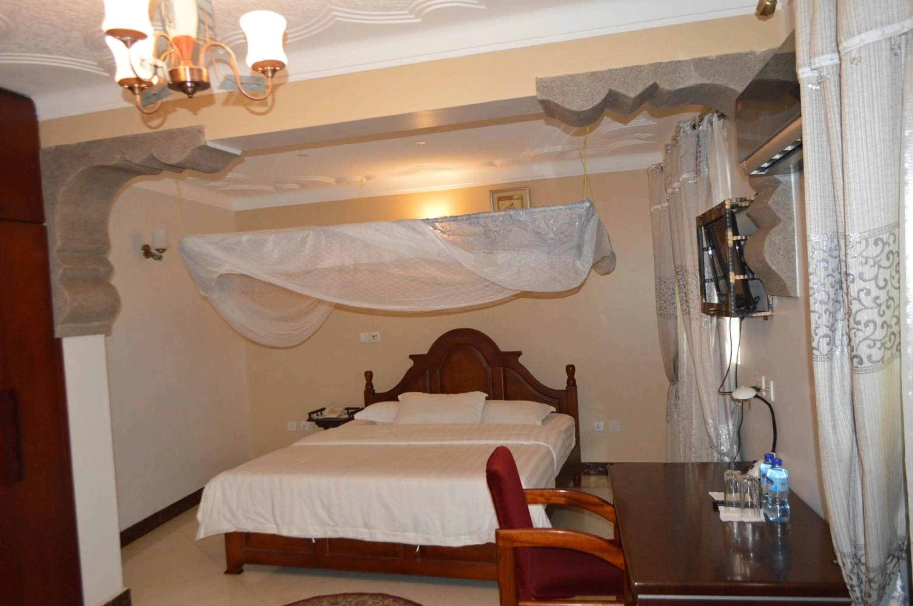 Decorative detail, Room Photo in Super Paradise Hotel