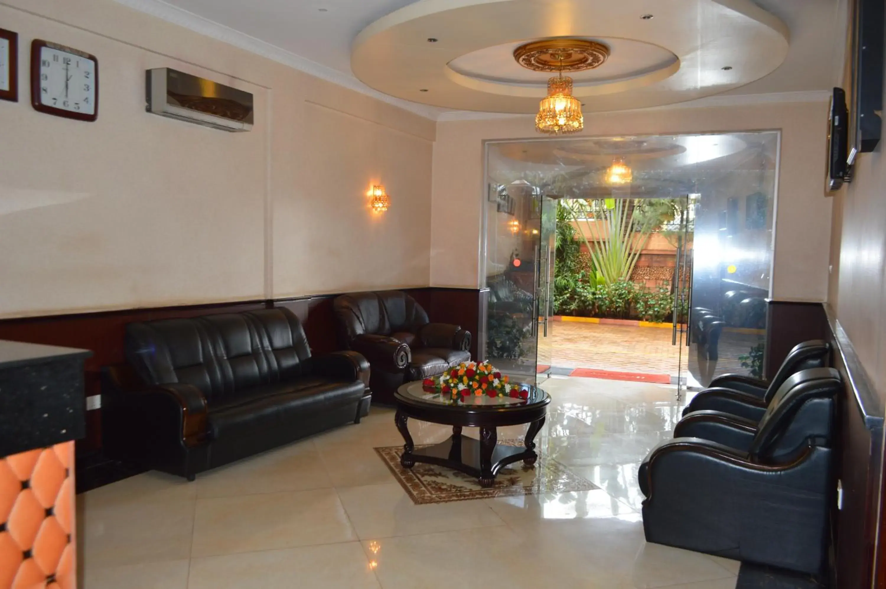 Lobby or reception, Lounge/Bar in Super Paradise Hotel Lobby or reception, Lounge/Bar in Super Paradise Hotel