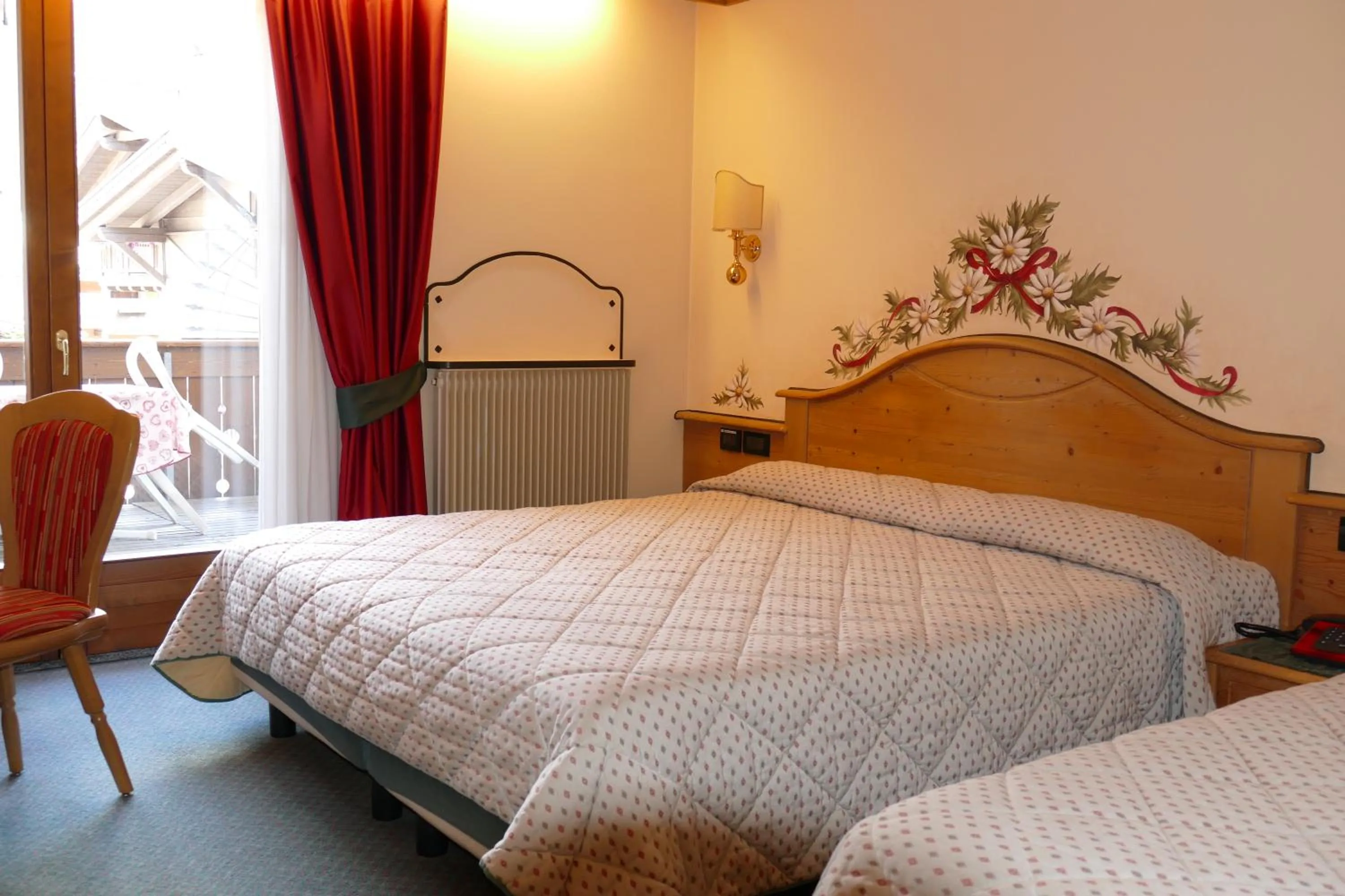 Photo of the whole room, Bed in Hotel Garnì La Montanara