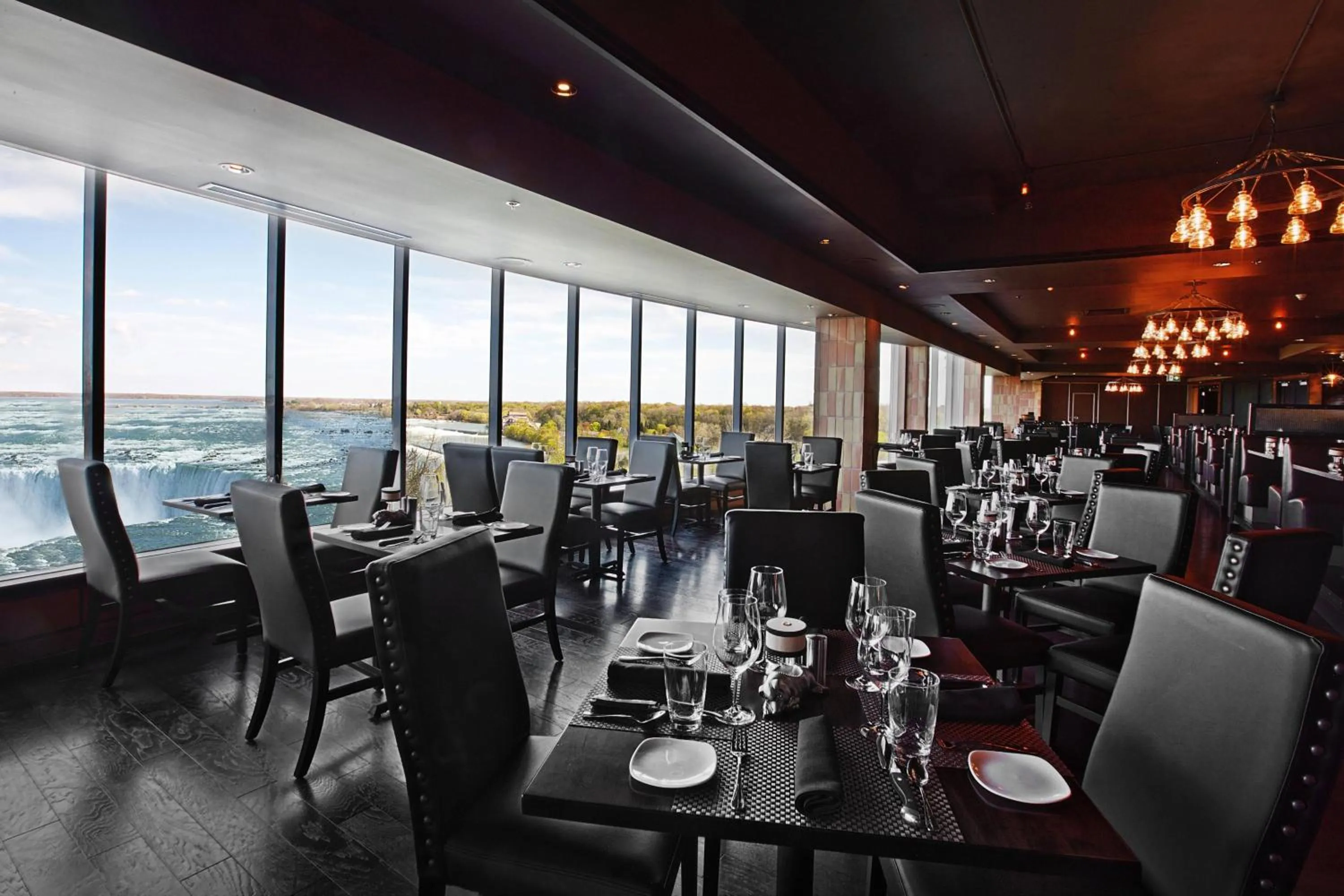 Restaurant/places to eat in Niagara Falls Marriott Fallsview Hotel & Spa