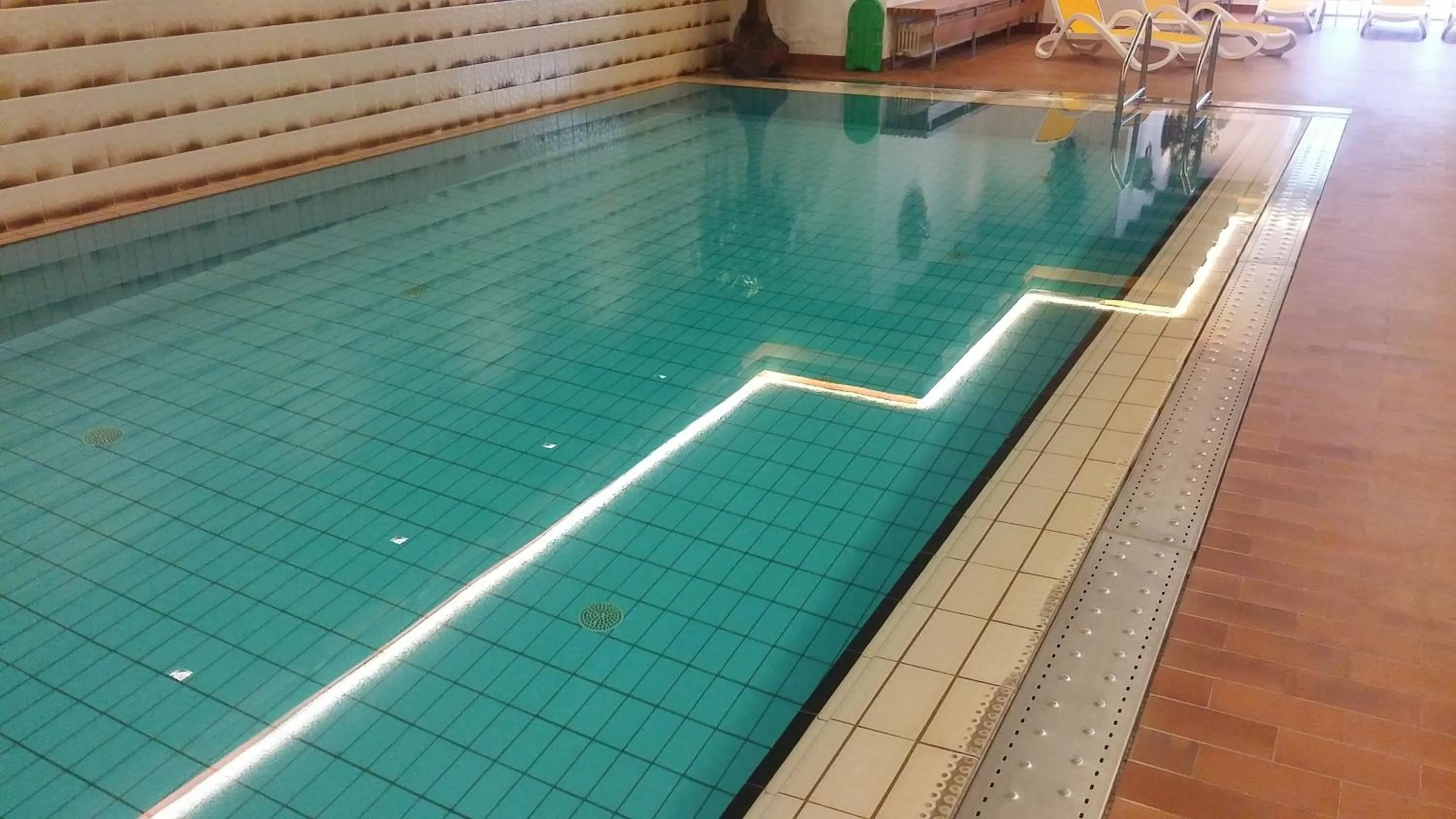 Swimming pool in Hotel Brandl