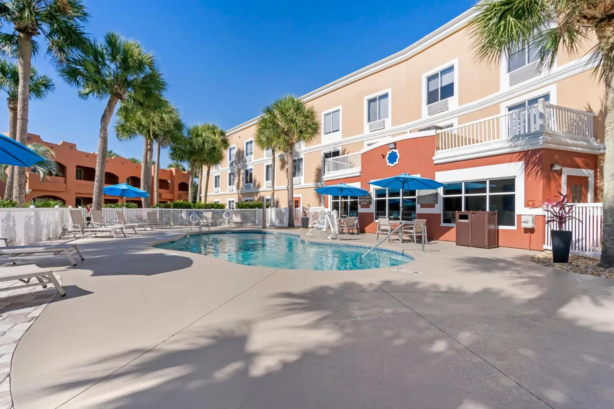 Swimming pool in Holiday Inn Express Hotel & Suites - The Villages by IHG Swimming pool in Holiday Inn Express Hotel & Suites - The Villages by IHG