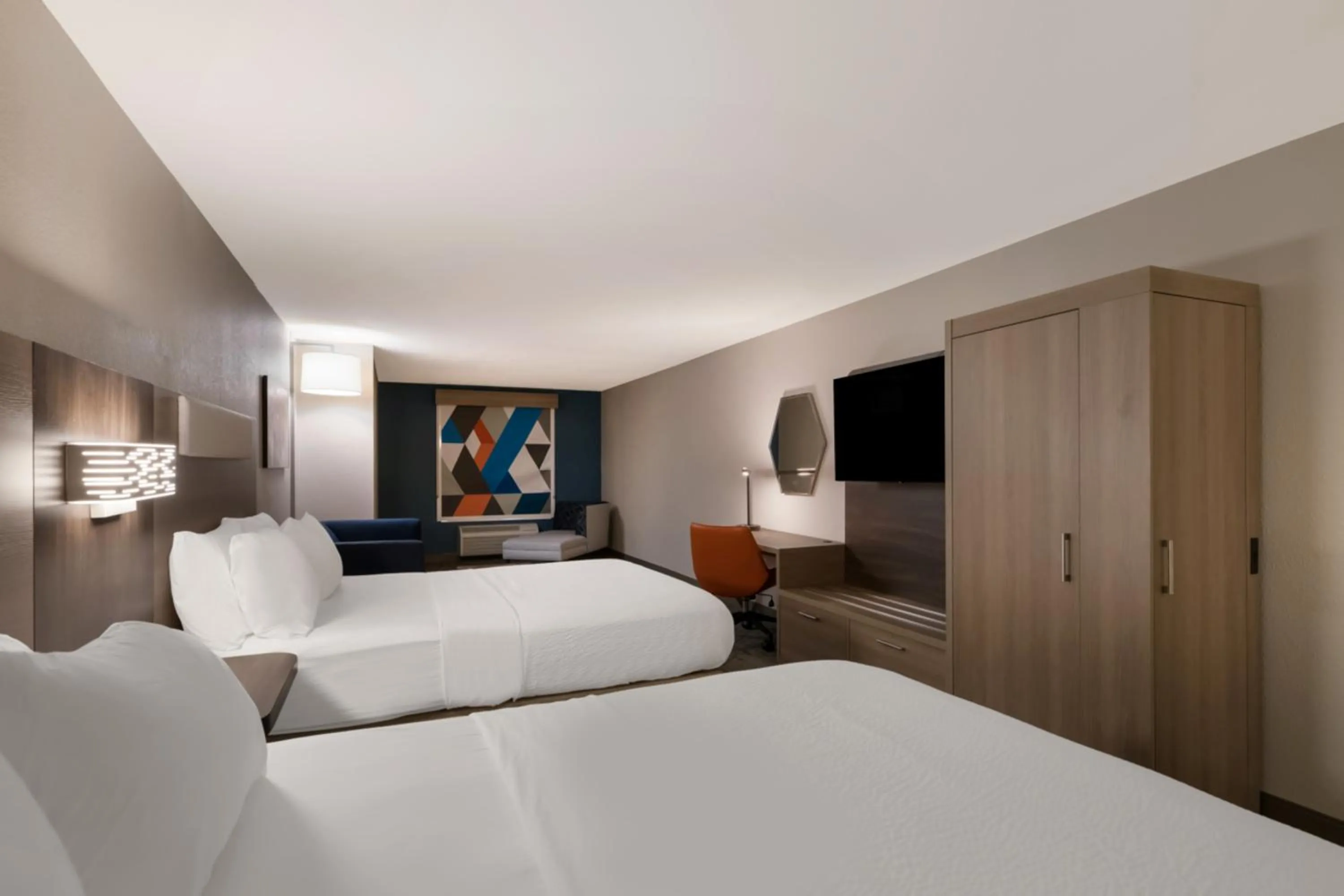 Photo of the whole room, Bed in Holiday Inn Express Hotel & Suites - The Villages by IHG