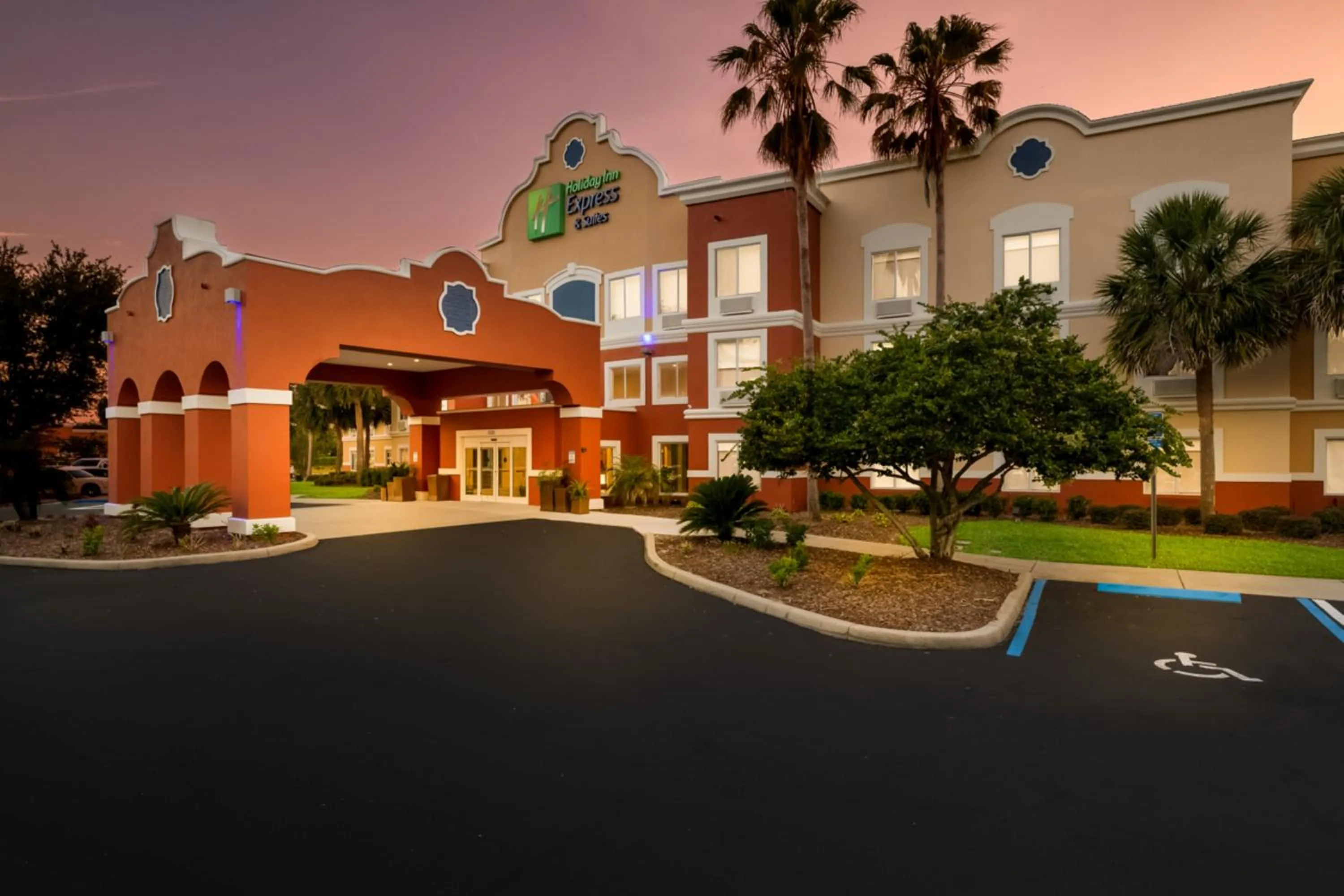 Property building in Holiday Inn Express Hotel & Suites - The Villages by IHG