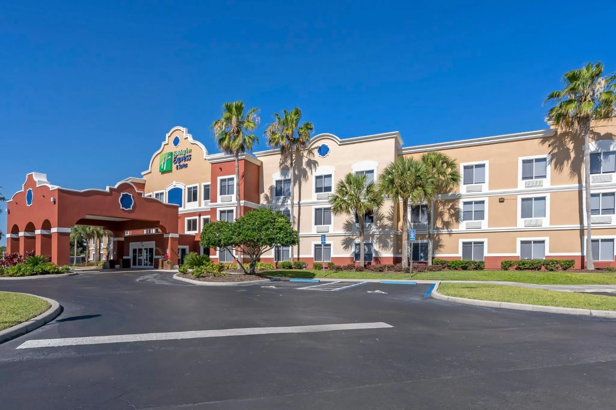 Property building in Holiday Inn Express Hotel & Suites - The Villages by IHG