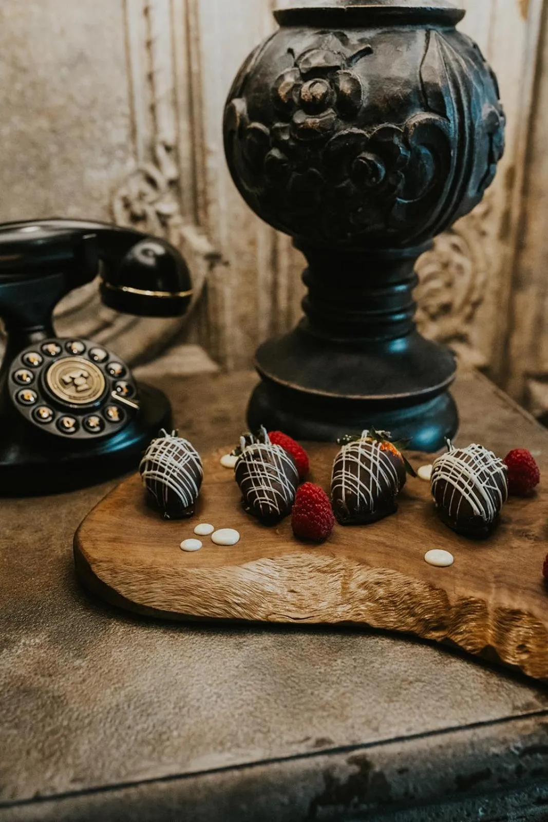 Le Petit Chateau & William de Percy