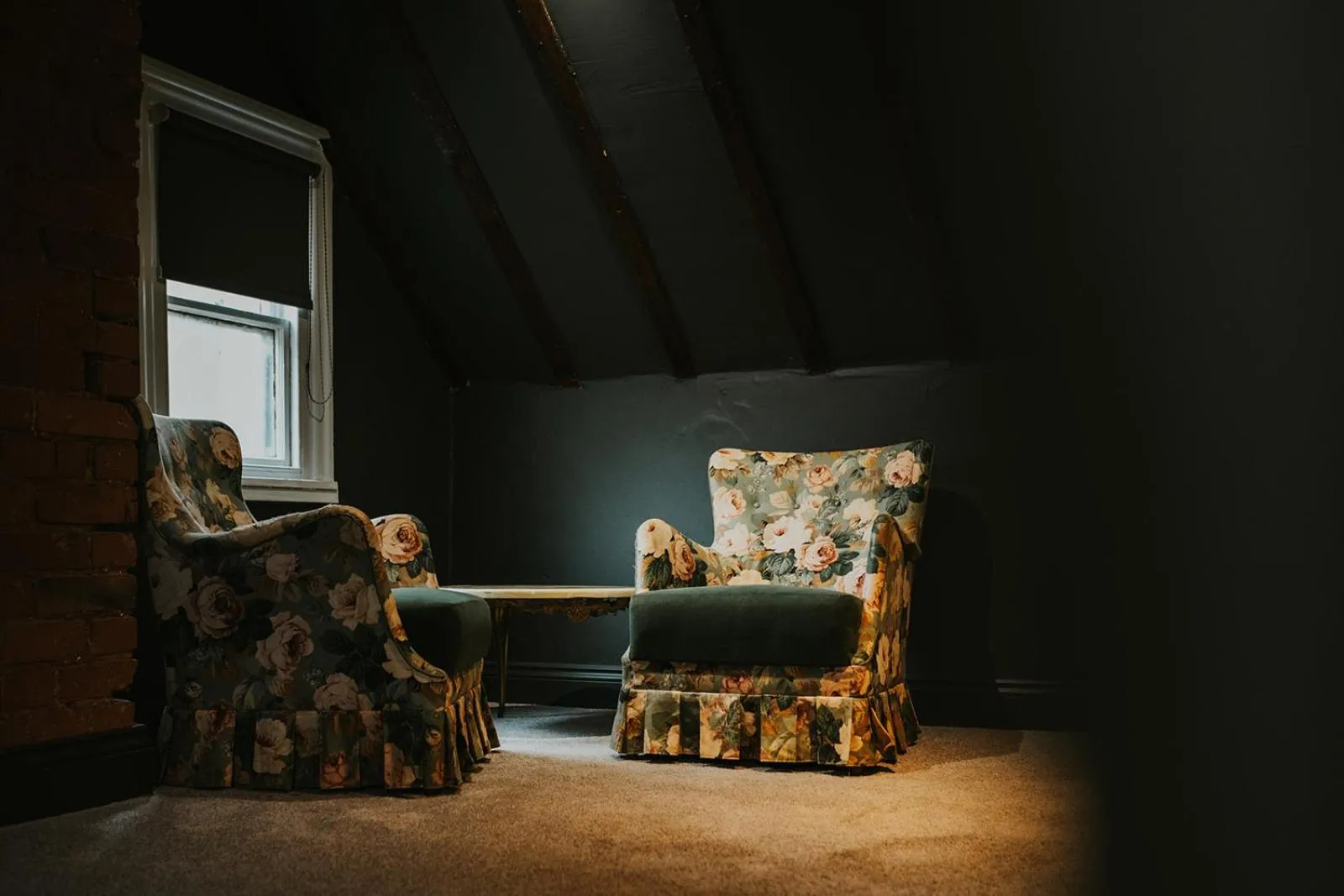 Seating area in Le Petit Chateau & William de Percy