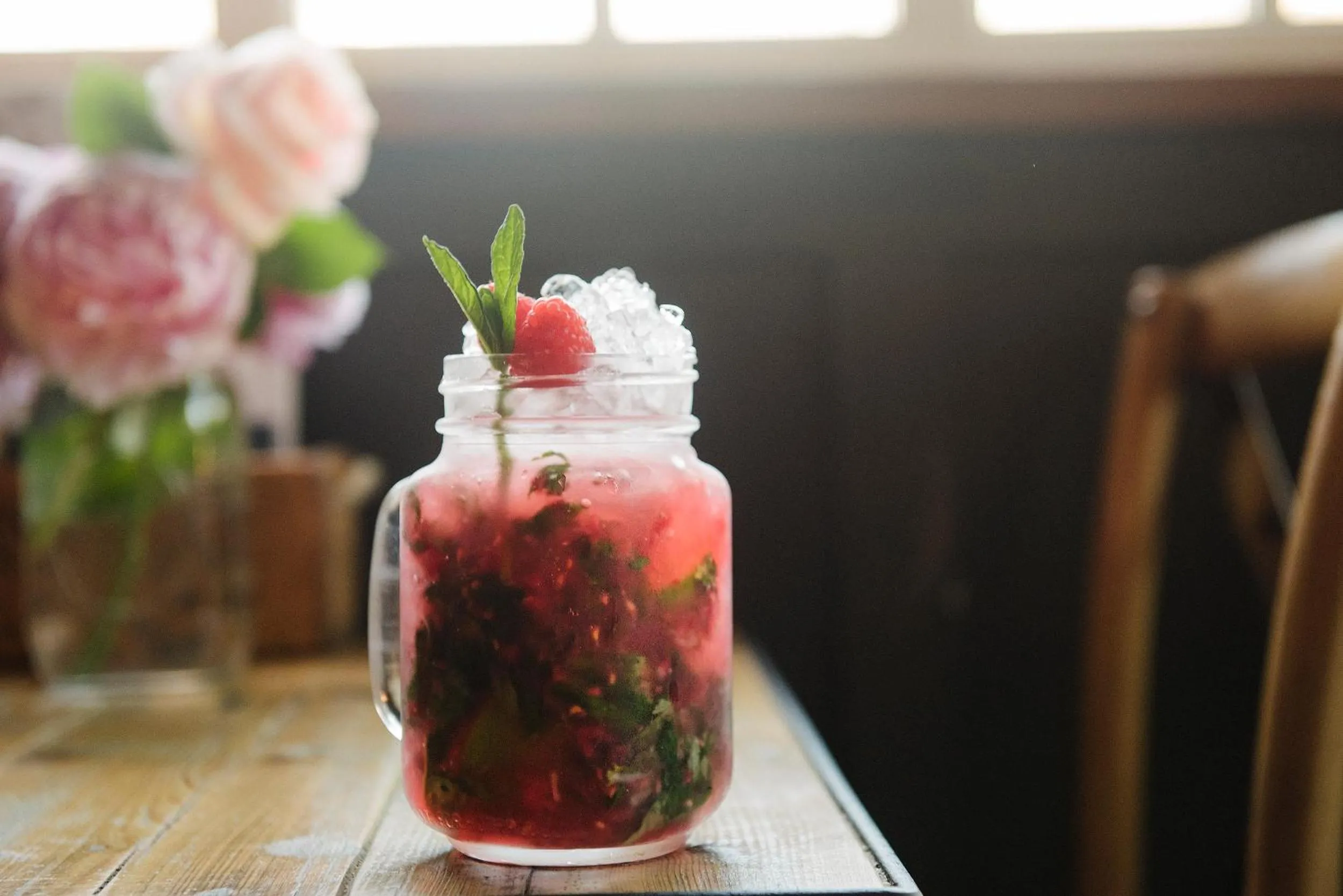 Lounge or bar in Le Petit Chateau & William de Percy