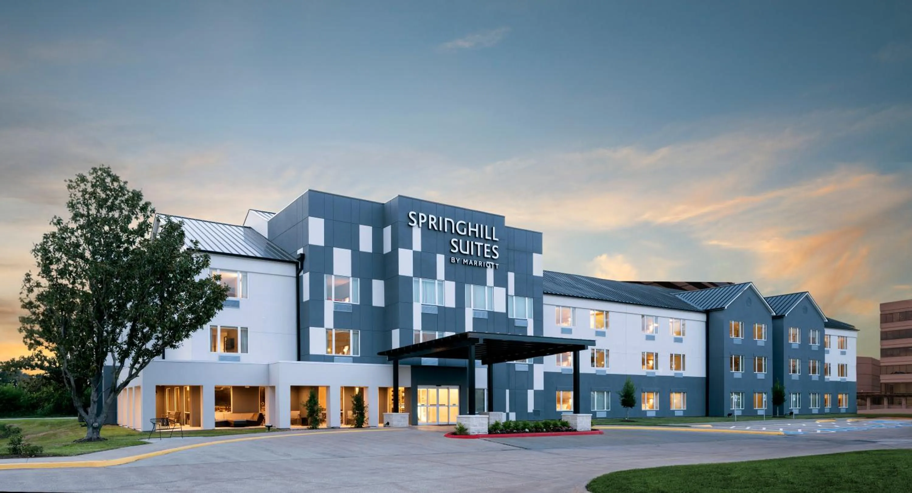 Property building in SpringHill Suites by Marriott Houston Brookhollow