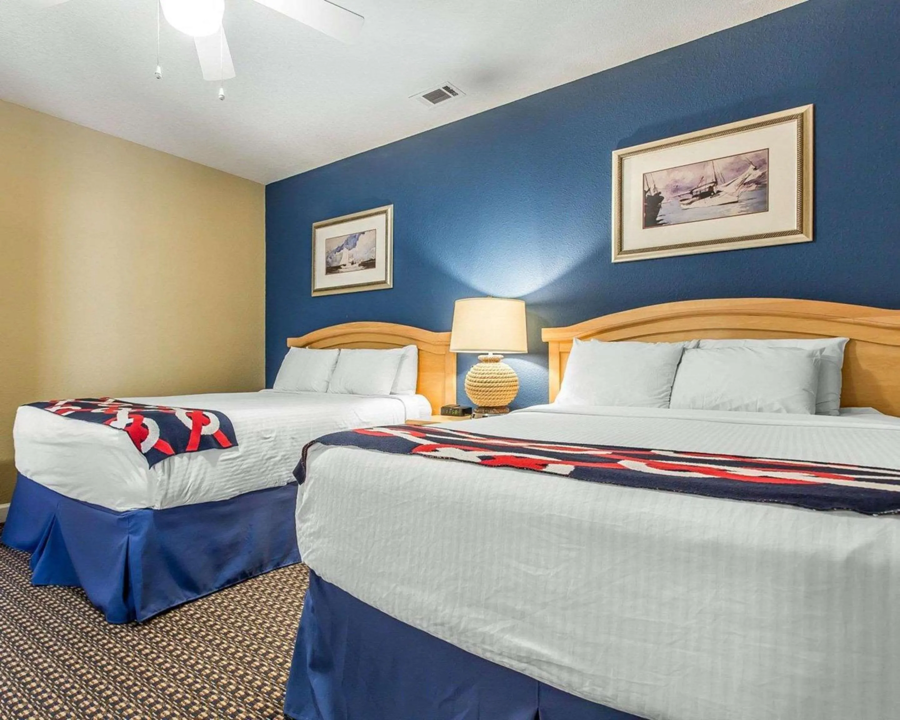 Bedroom, Bed in Bluegreen Vacations Harbour Lights, an Ascend Collection Resort