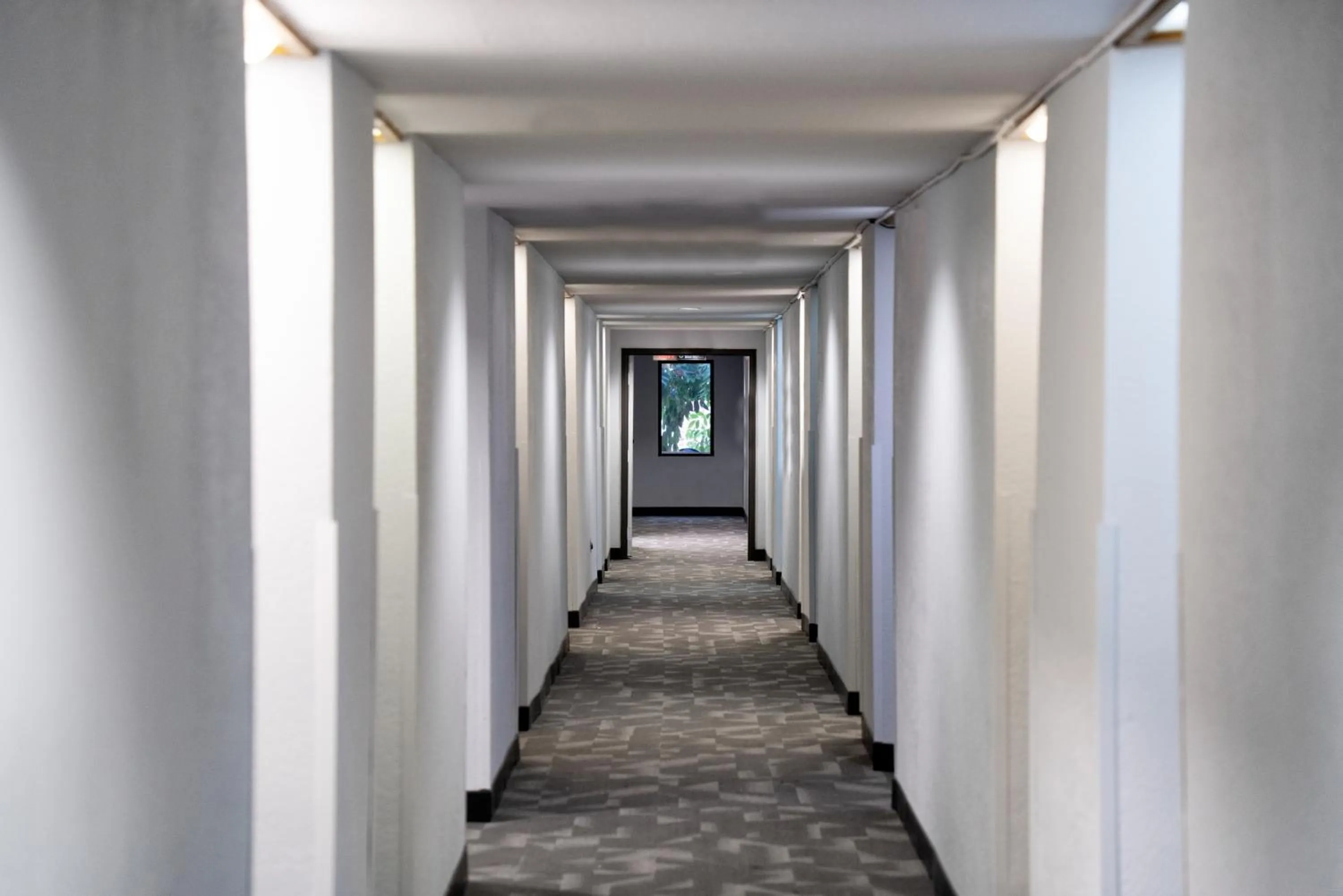 Property building in Studio 6 Suites Lawndale, CA South Bay