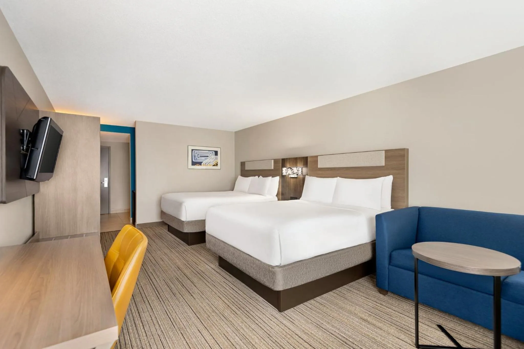 Photo of the whole room, Bed in Holiday Inn Express Hotel & Suites Fredericksburg by IHG