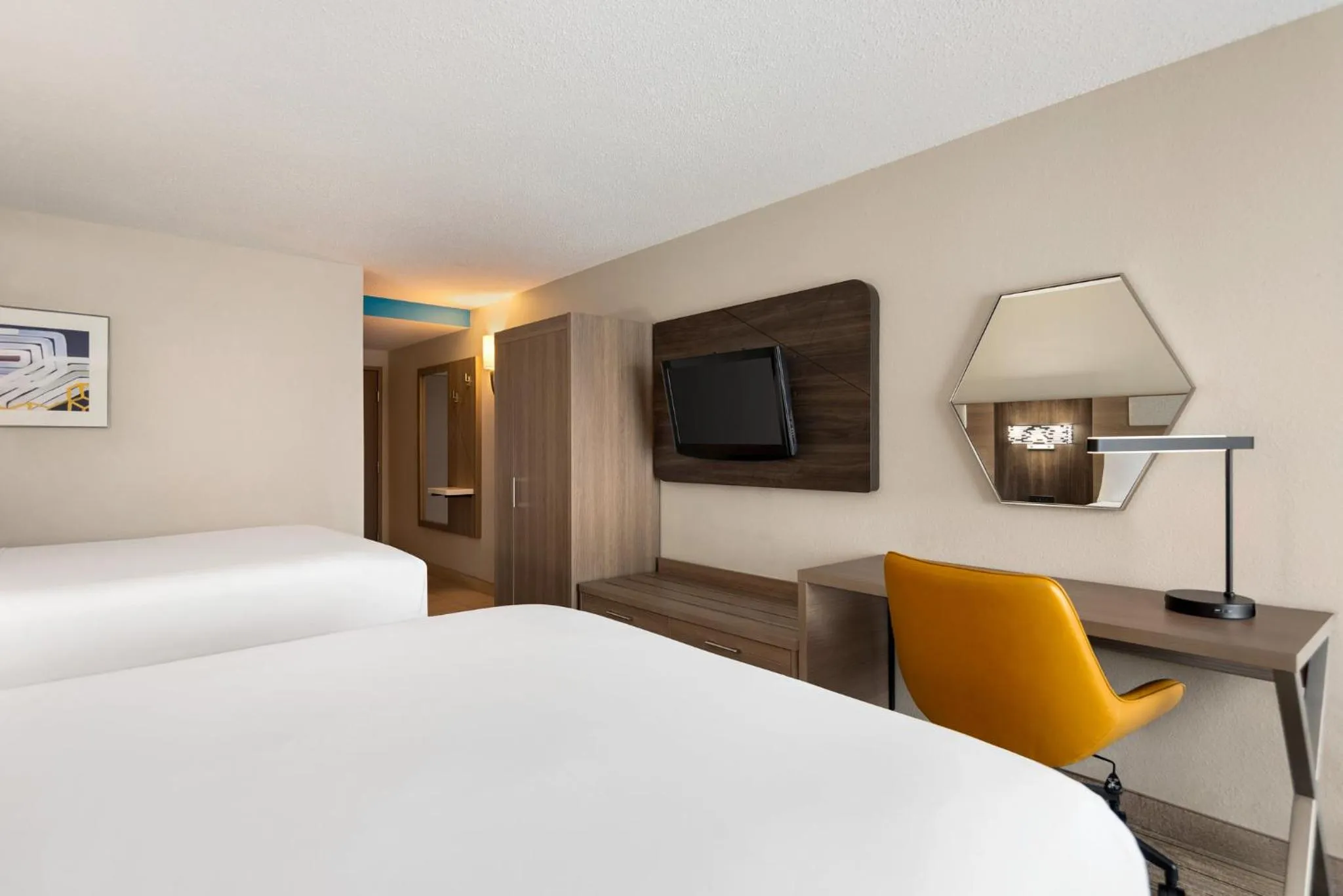 Photo of the whole room, Bed in Holiday Inn Express Hotel & Suites Fredericksburg by IHG