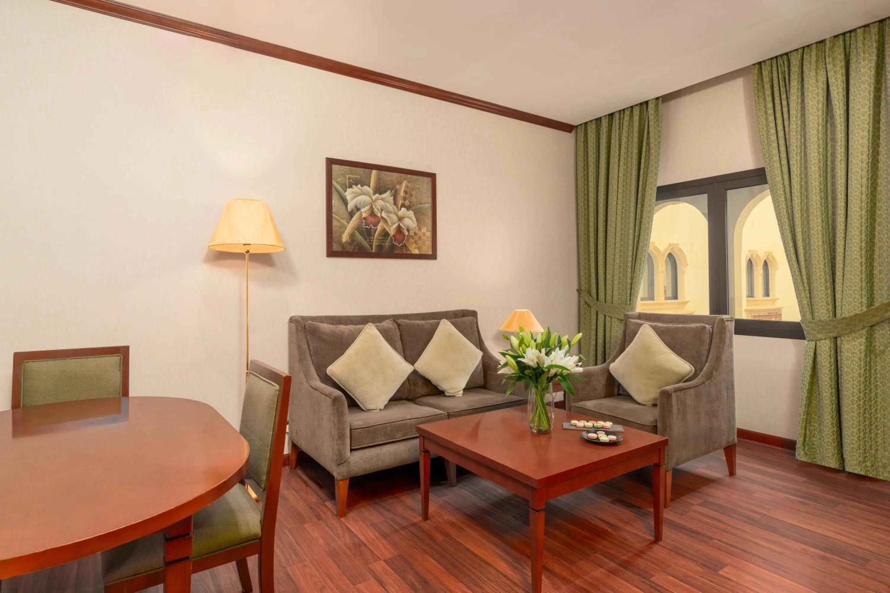 Living room in Mövenpick Hotel Jeddah