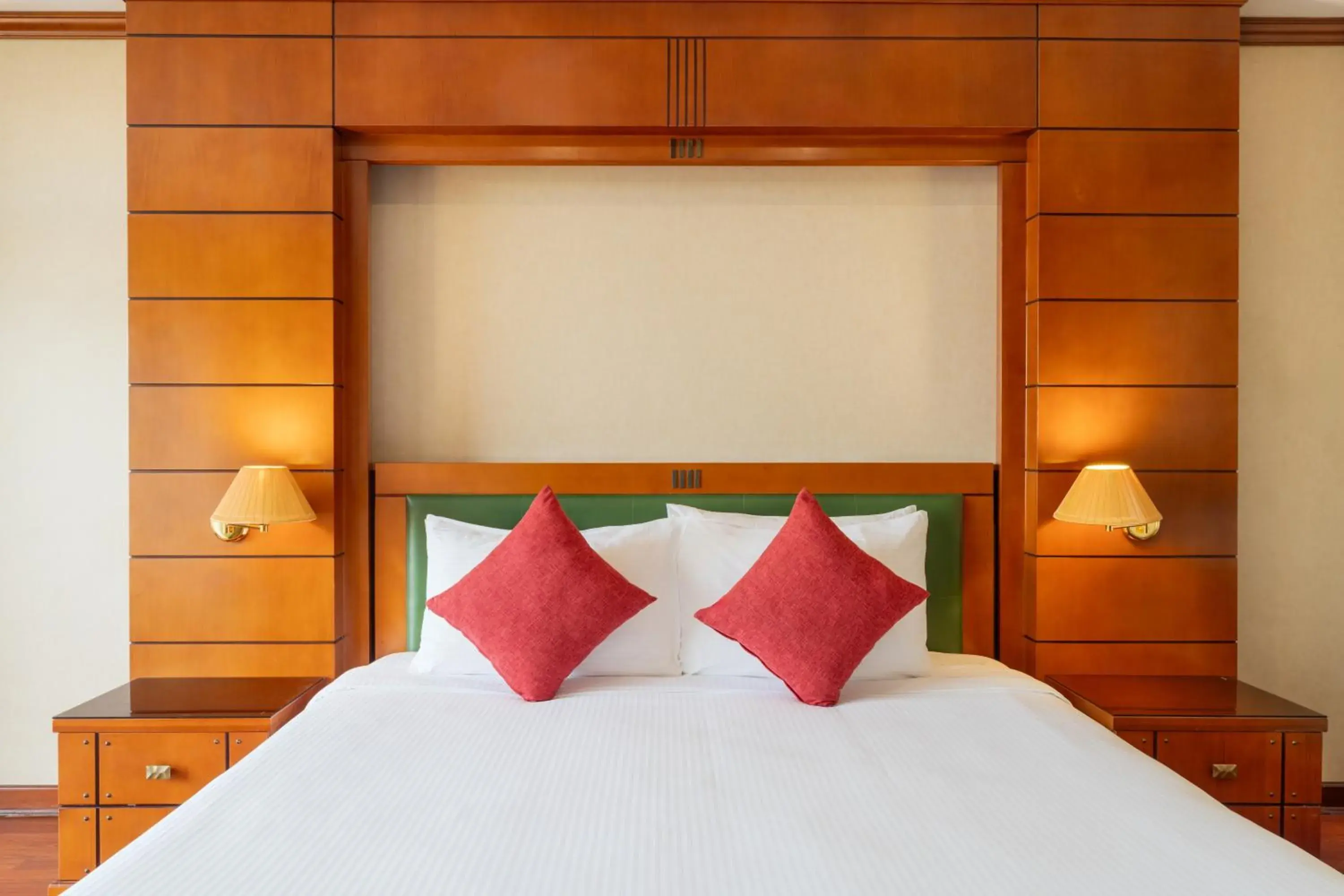 Superior King Room with City View in MOVE INN Jeddah Hotel Superior King Room with City View in MOVE INN Jeddah Hotel