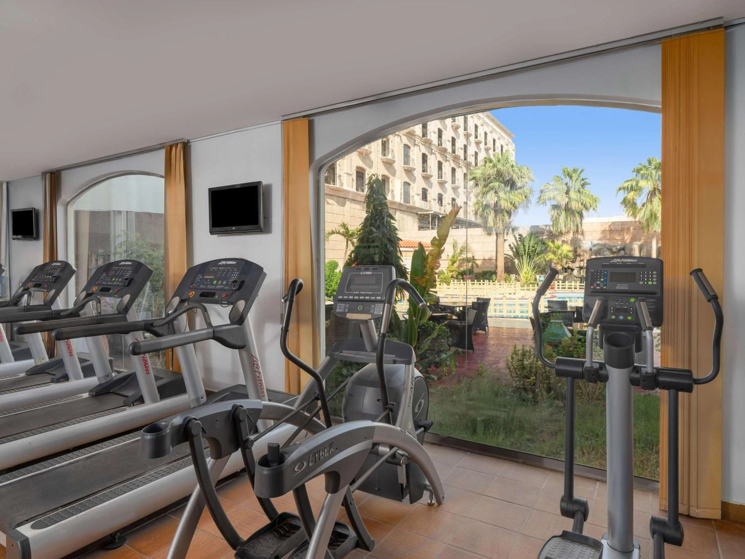 Fitness centre/facilities in Mövenpick Hotel Jeddah