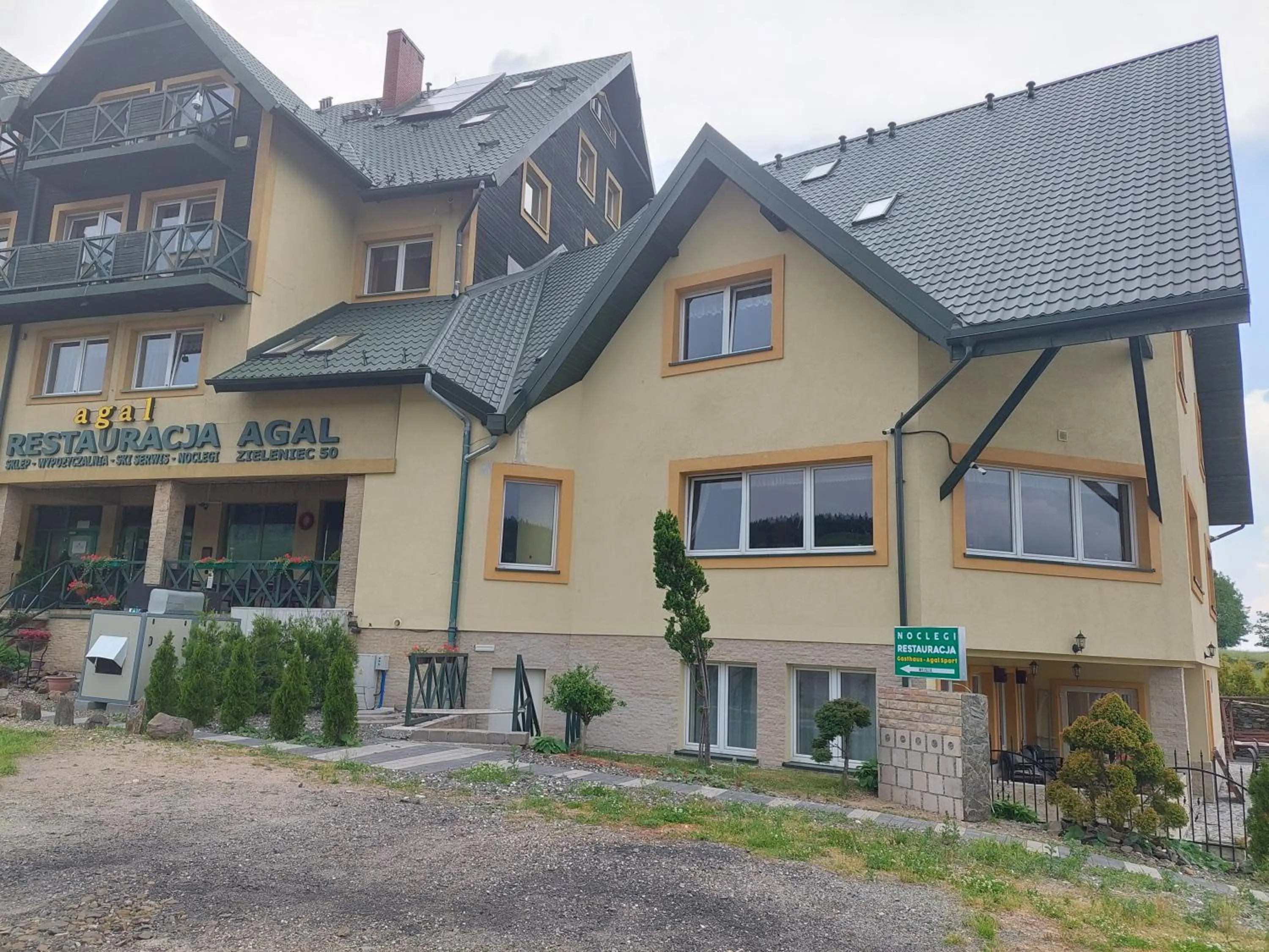 Property building in Agal Zieleniec