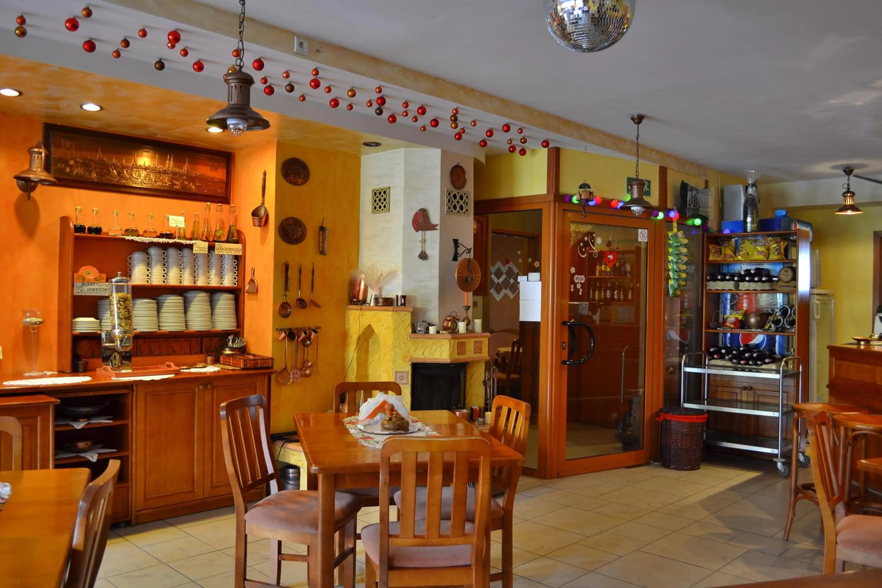 Restaurant/places to eat in Agal Zieleniec