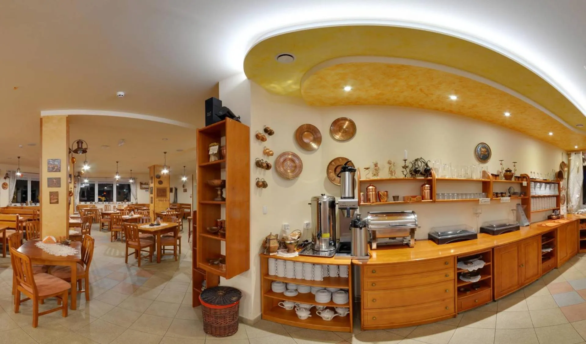 Restaurant/places to eat in Agal Zieleniec