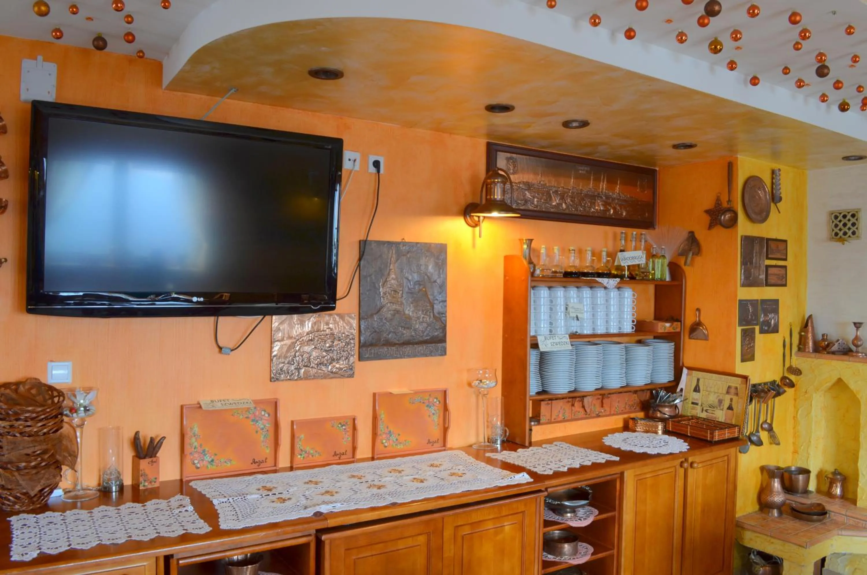 Restaurant/places to eat in Agal Zieleniec