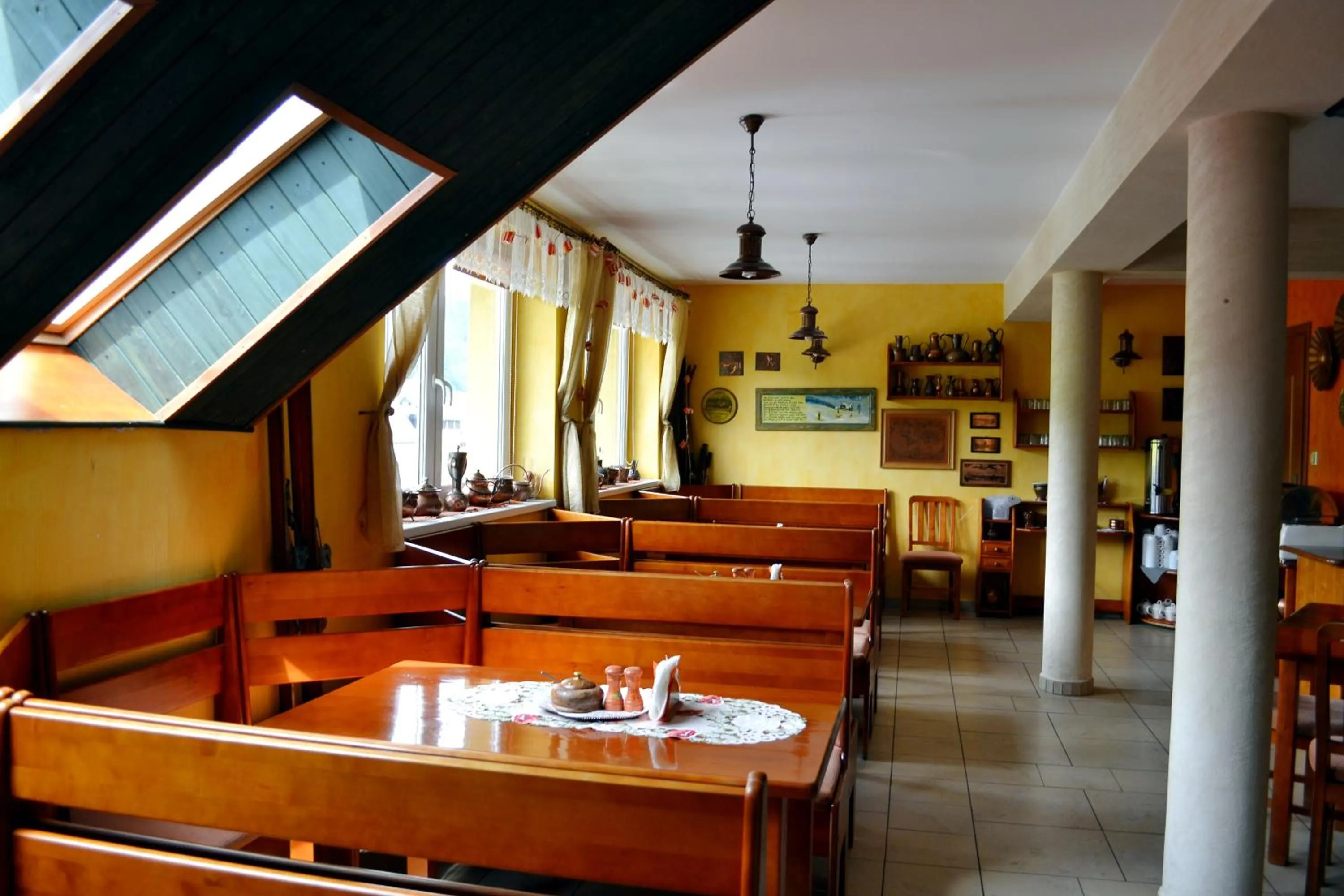Restaurant/places to eat in Agal Zieleniec