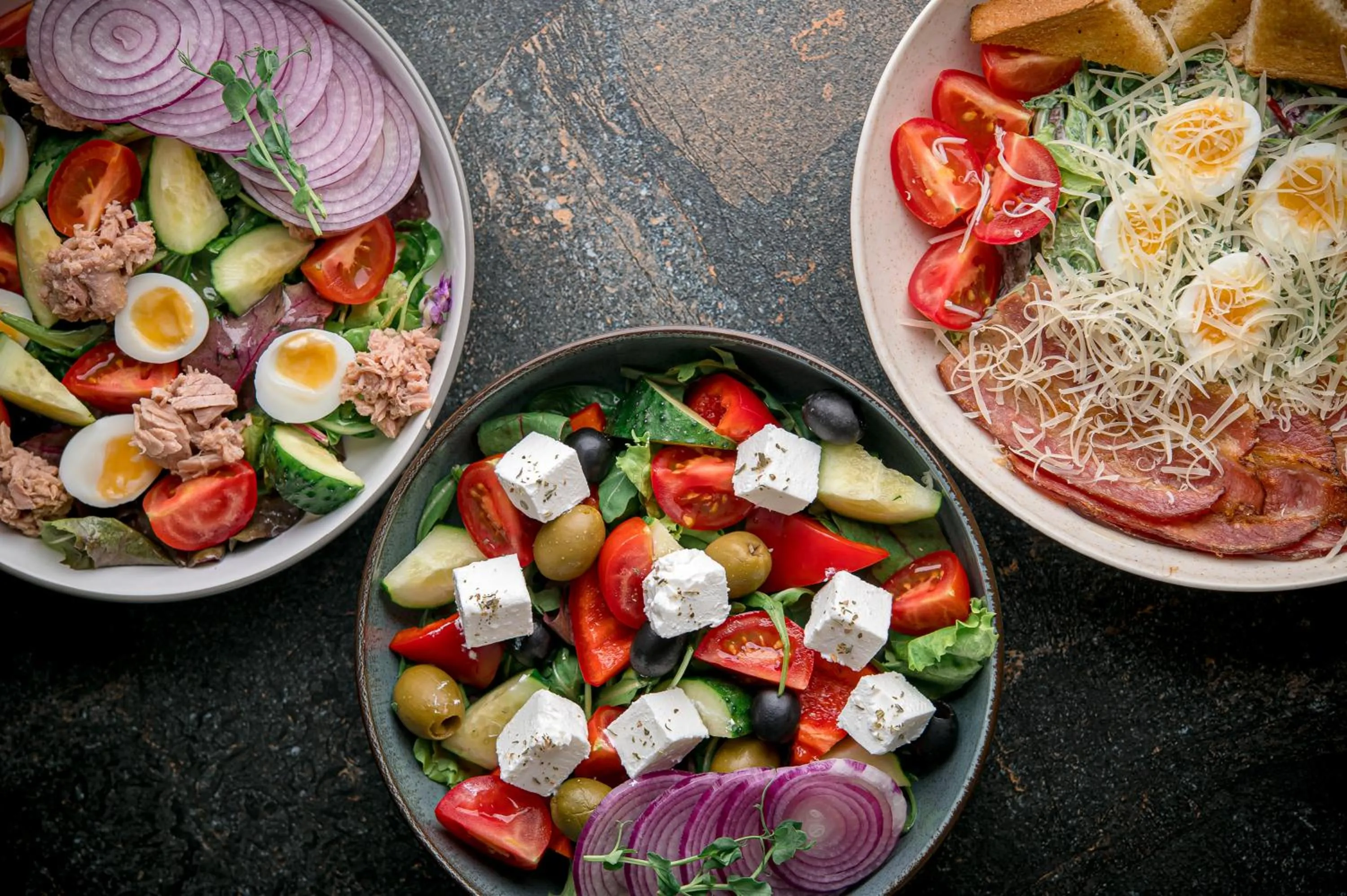 Restaurant/places to eat in Breeze Hotel